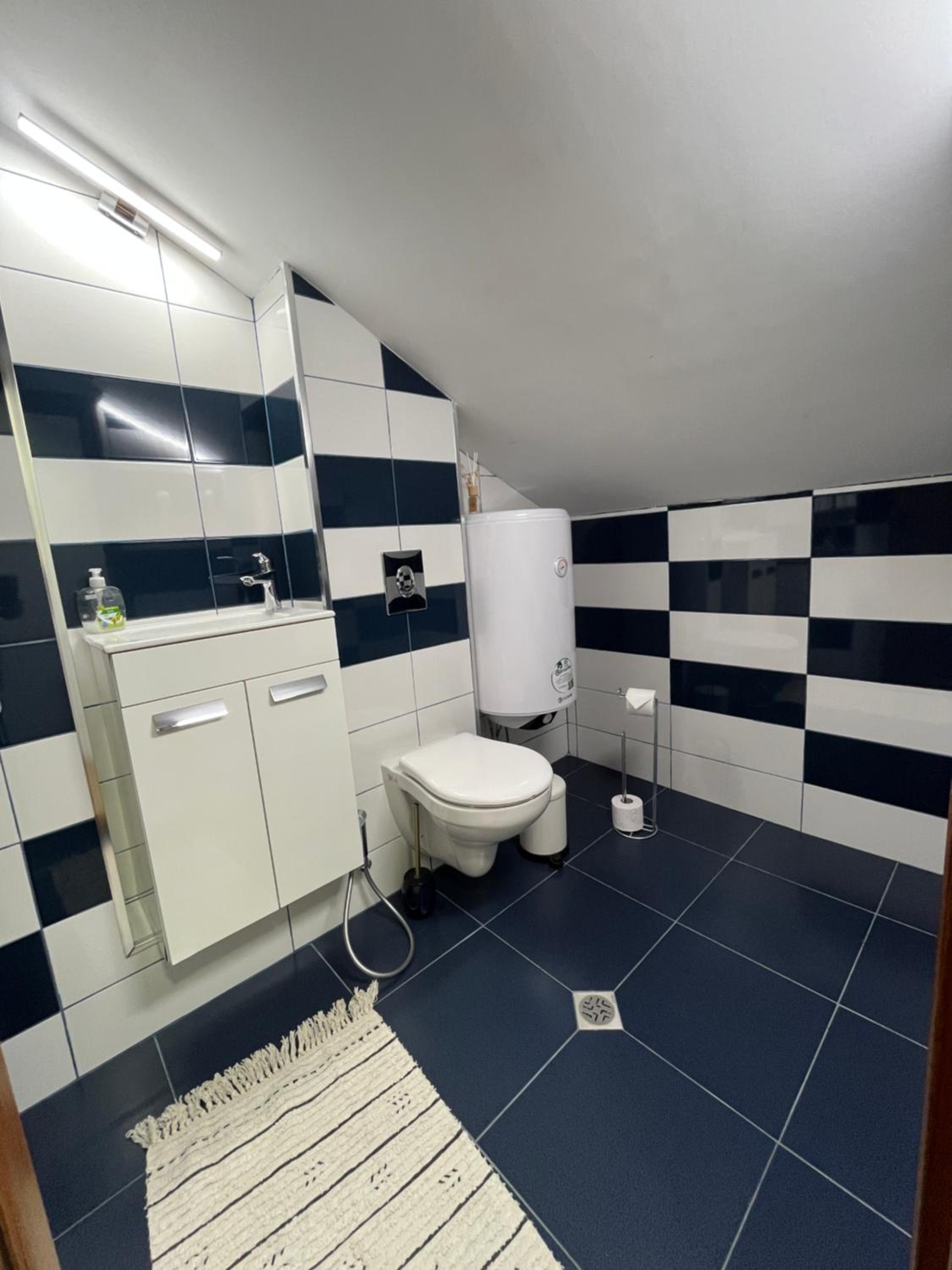stylish three bed condo