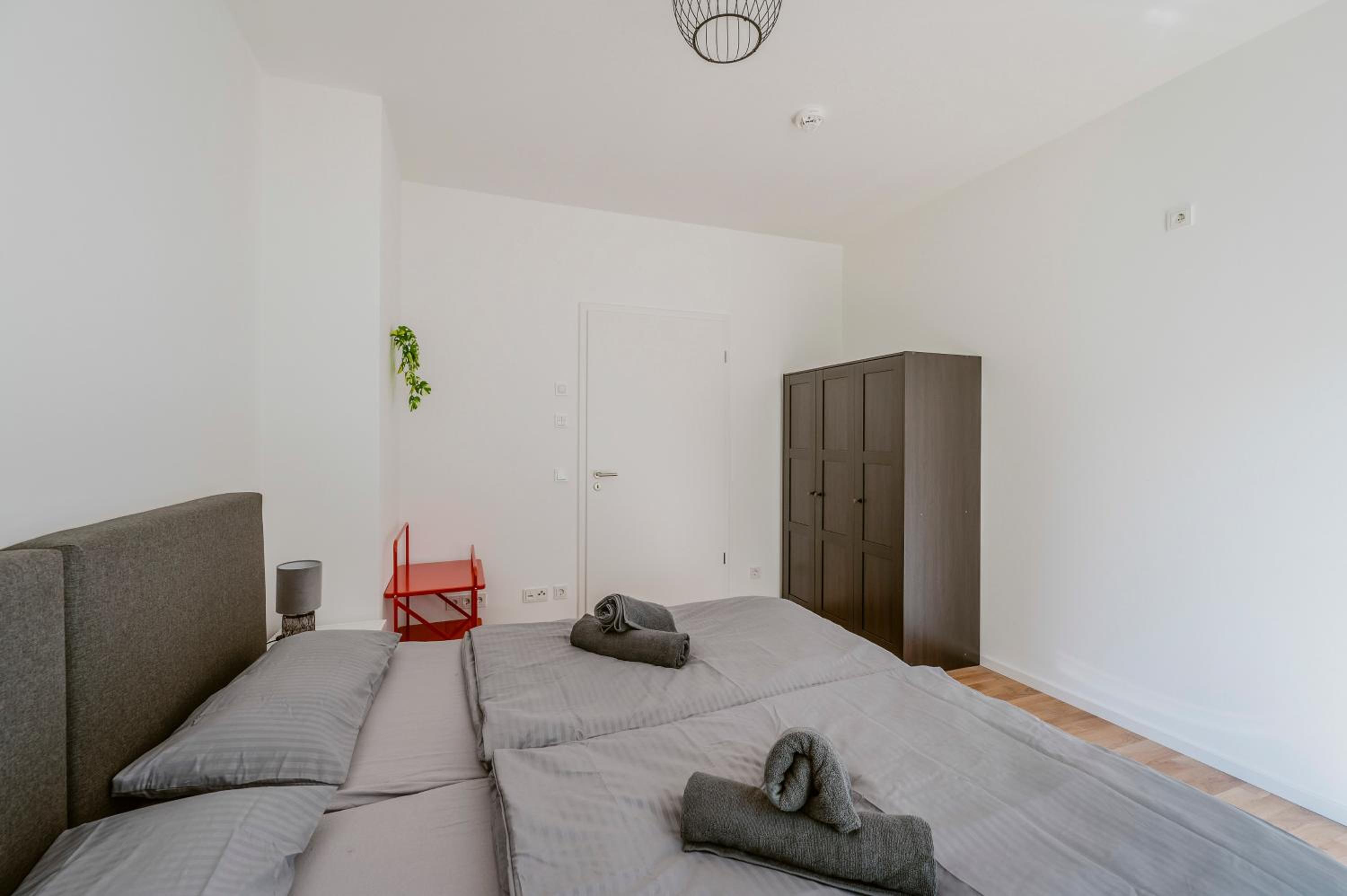 EXQUIS Artistic 2BR-Apartment EAMES I Garden I Family-friendly I Parking I Home Office