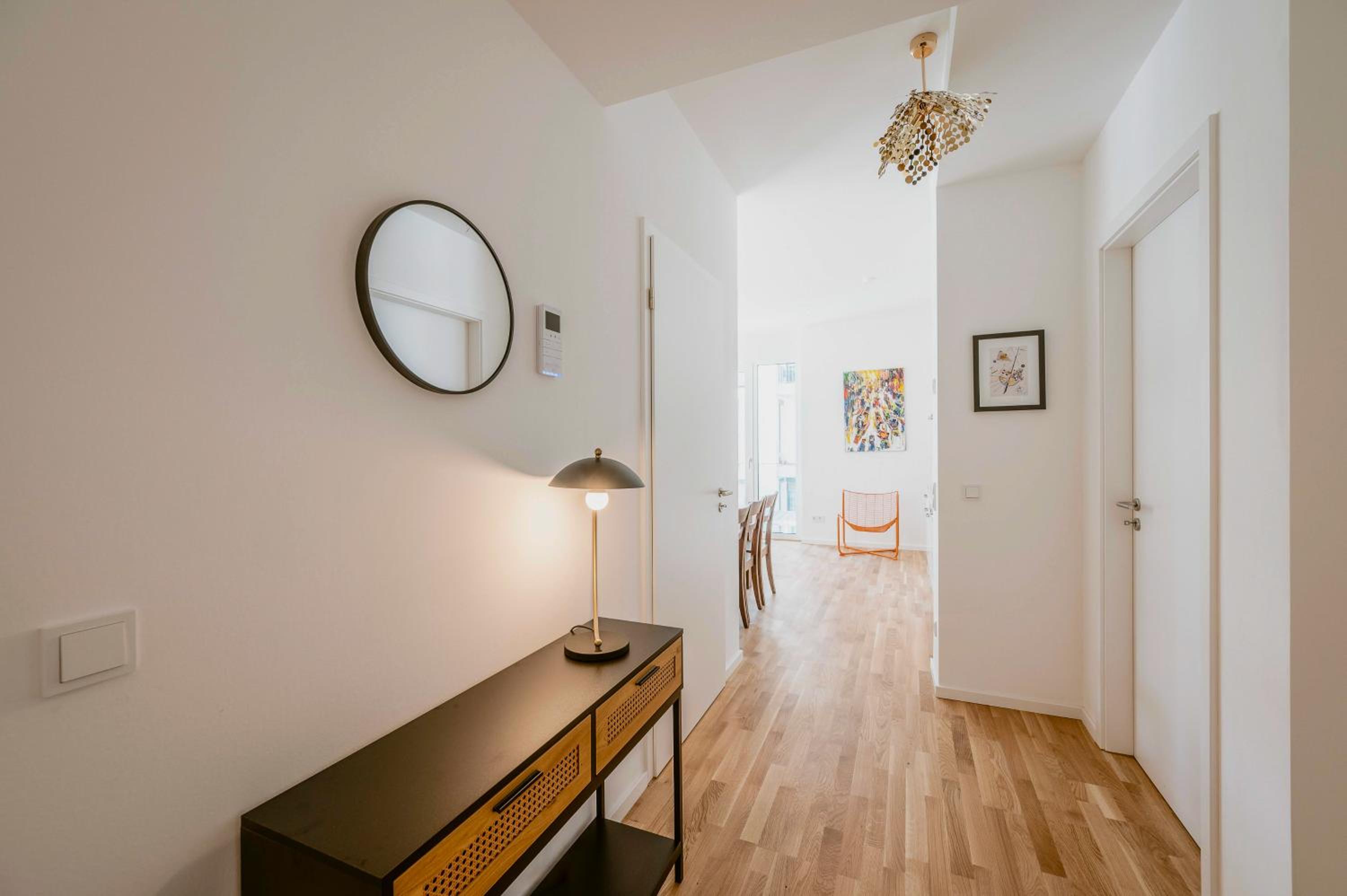 EXQUIS Artistic 2BR-Apartment EAMES I Garden I Family-friendly I Parking I Home Office