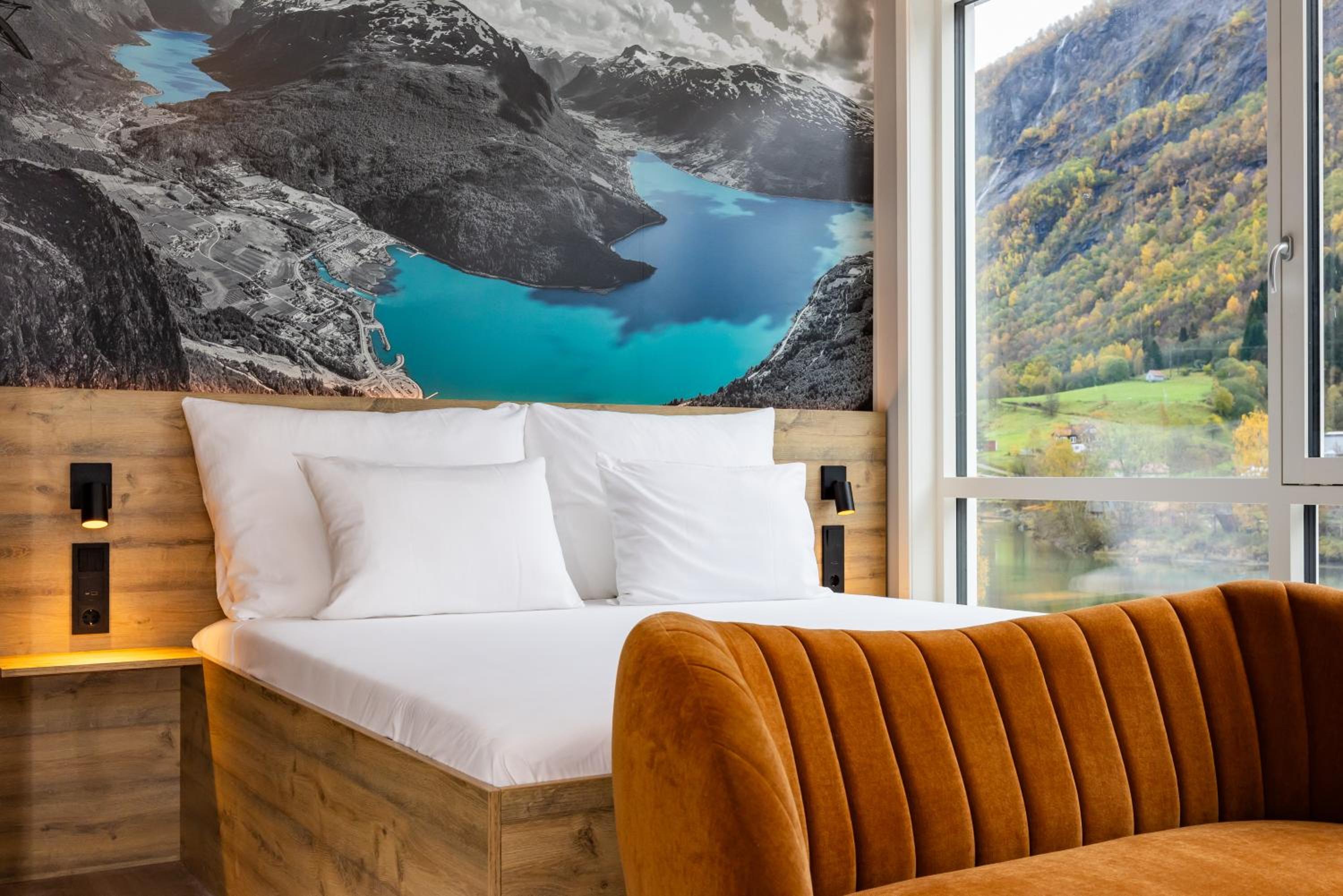 Hotel Stryn House - Hotel & Apartments - Image 1