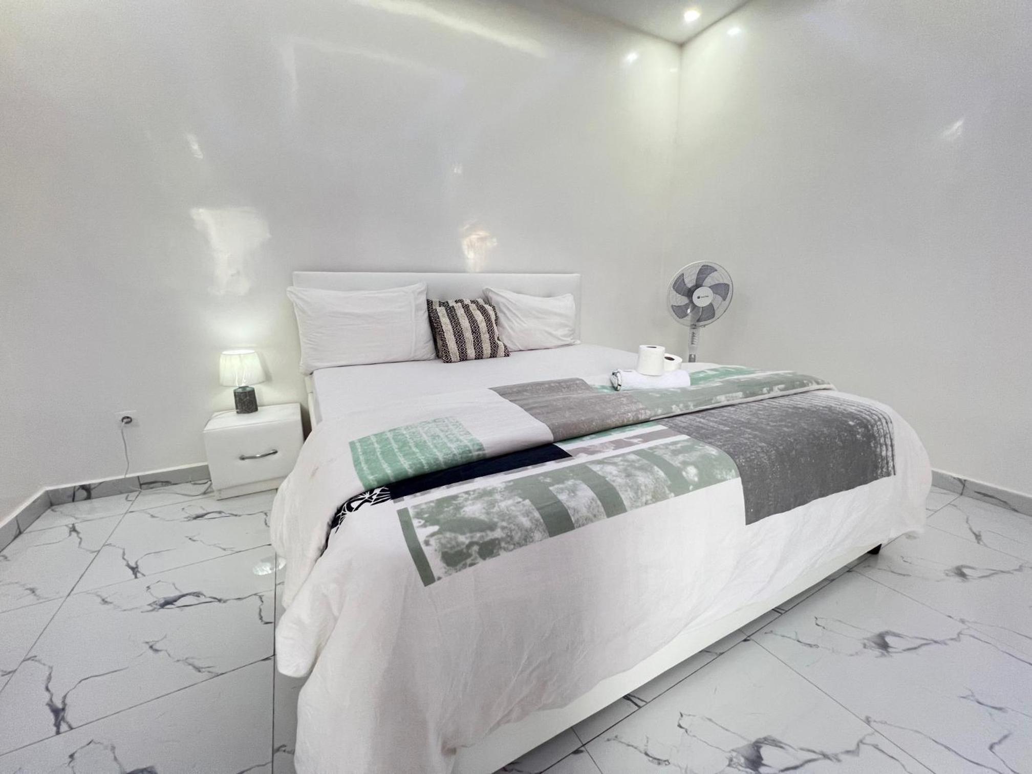 chambre de standing a yoff virage N2 view 2