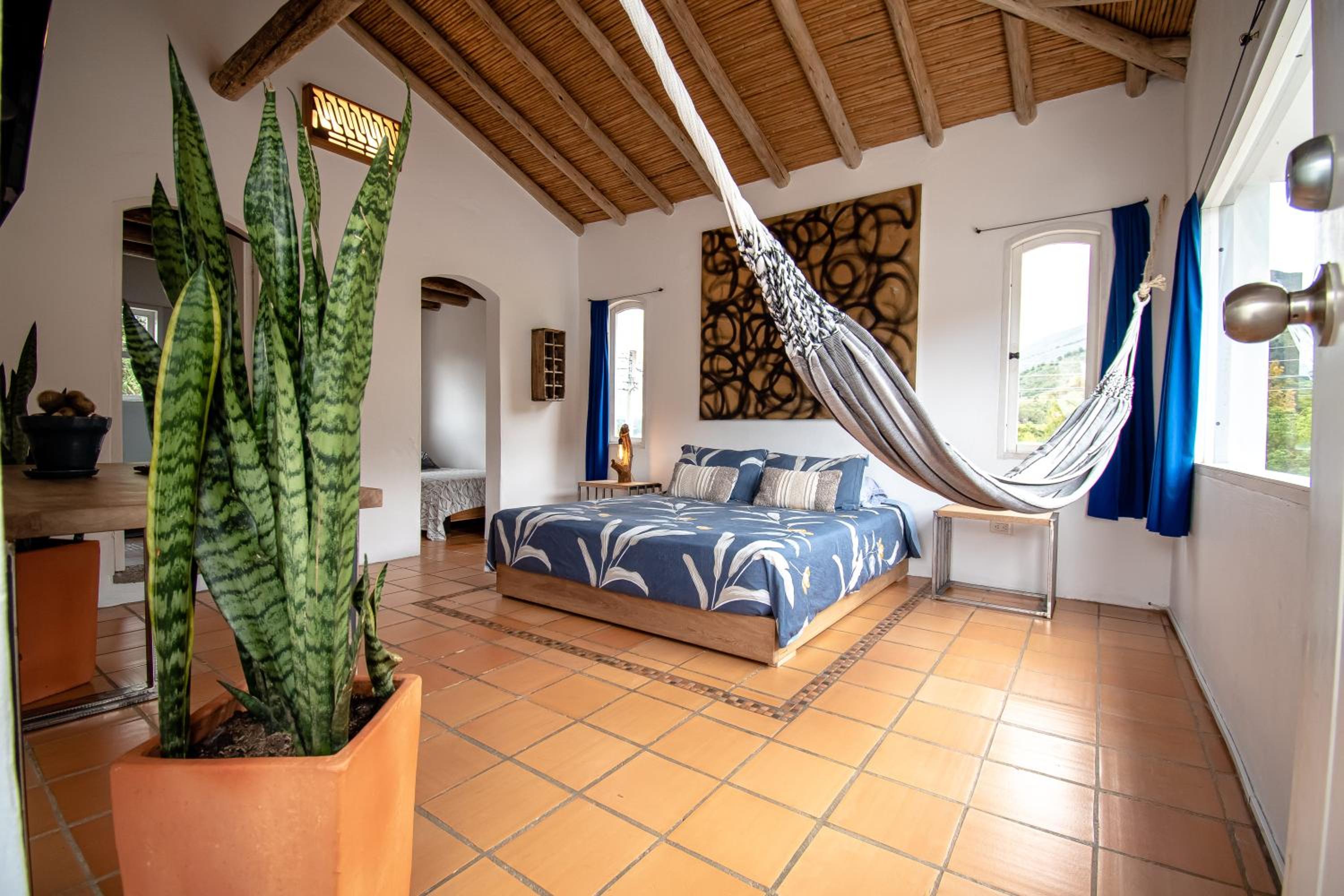 Casa Mediterránea, espacio amplio y tranquilo
