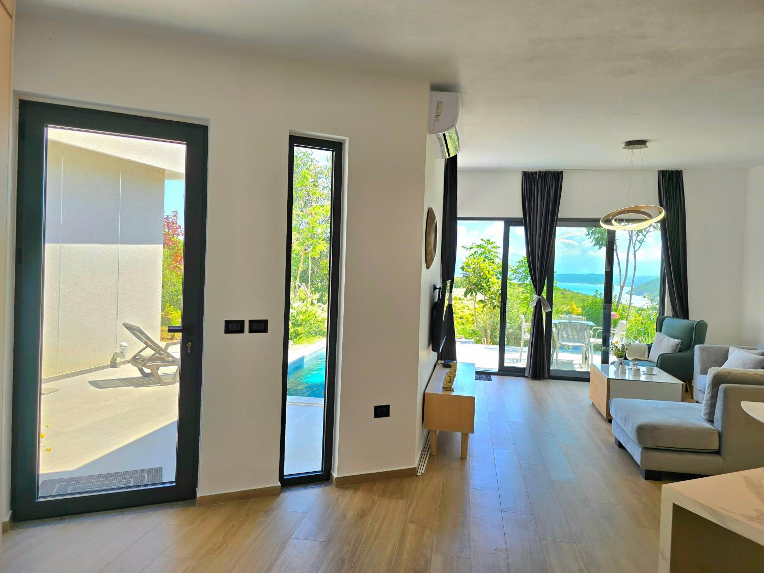 Sea View Villas With Pool