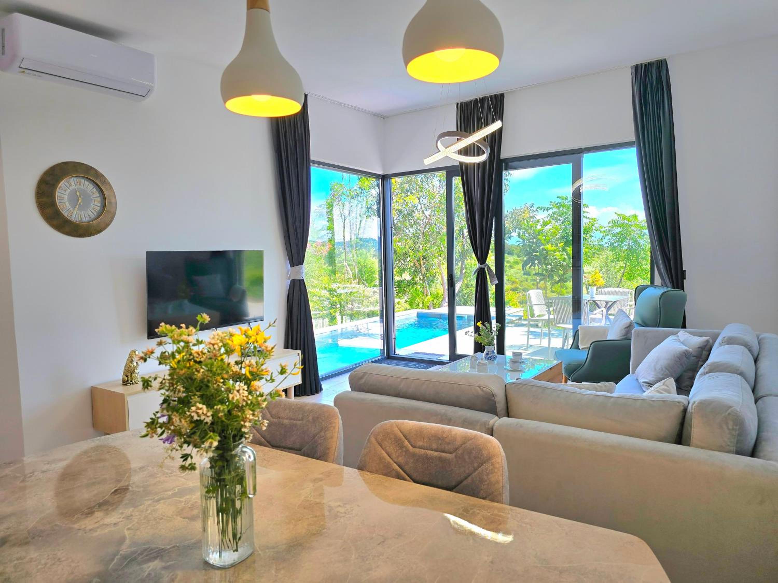 Sea View Villas With Pool