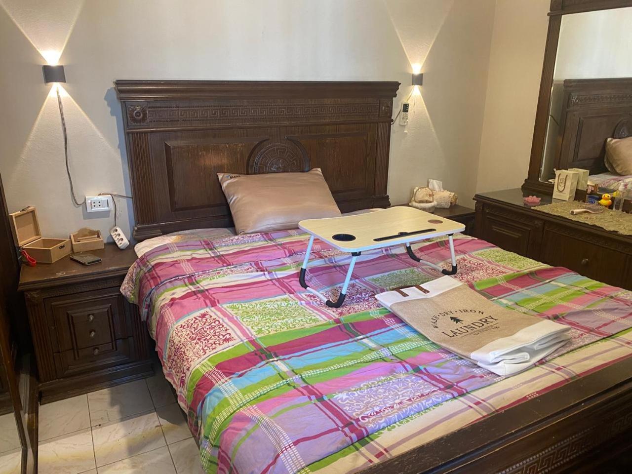 Females only Private bedroom stay with me Rehab city