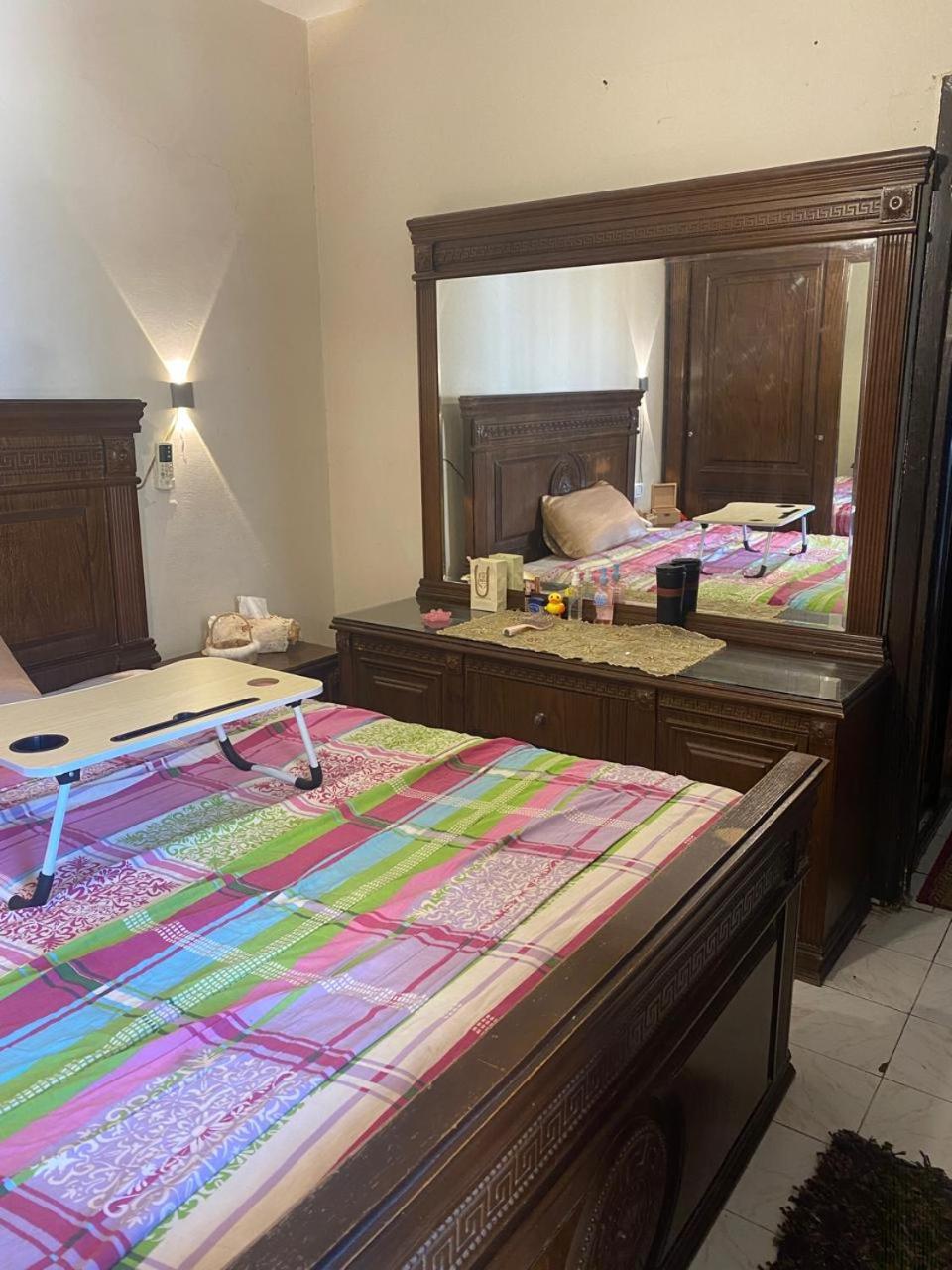 Females only Private bedroom stay with me Rehab city