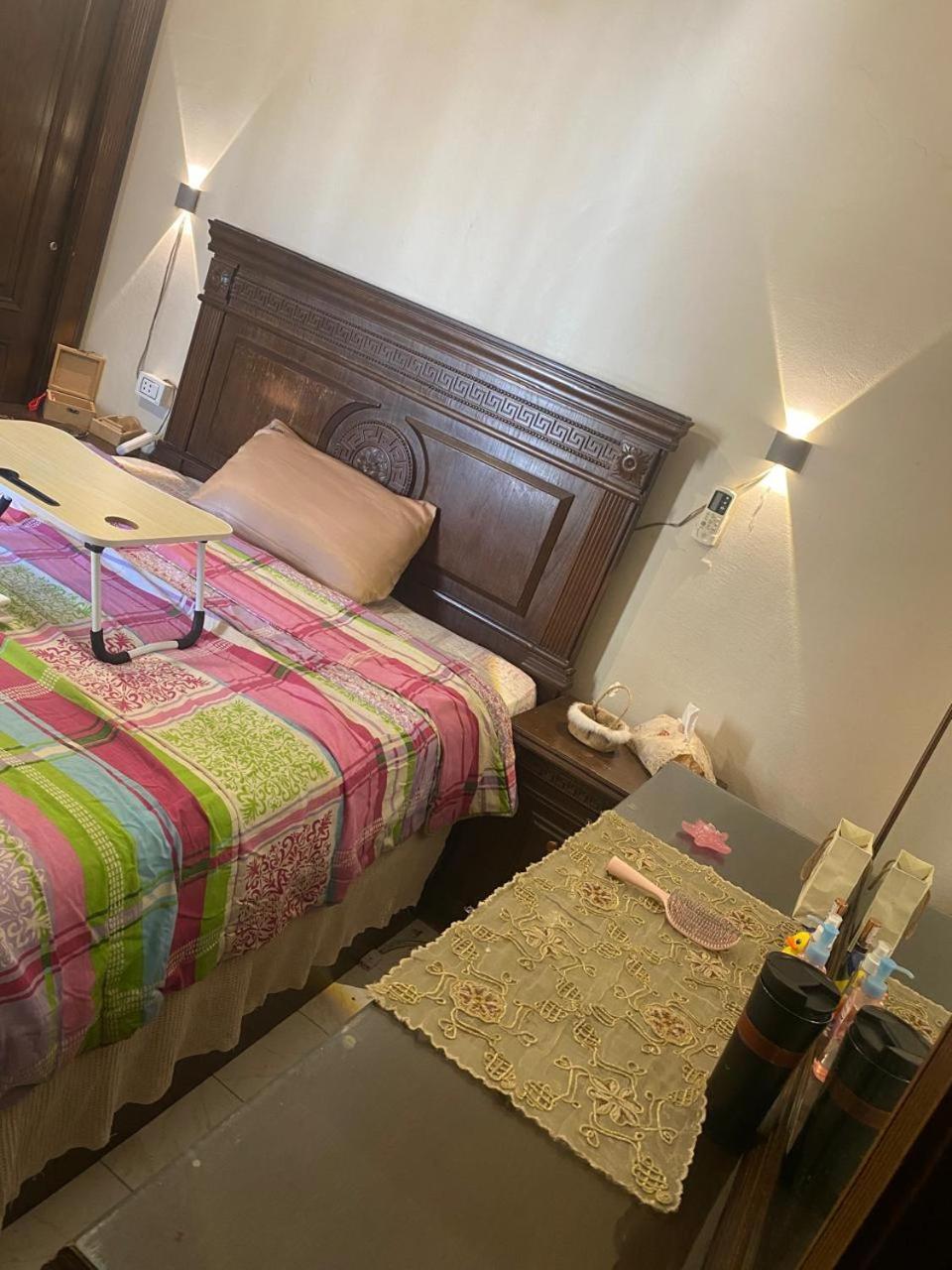 Females only Private bedroom stay with me Rehab city