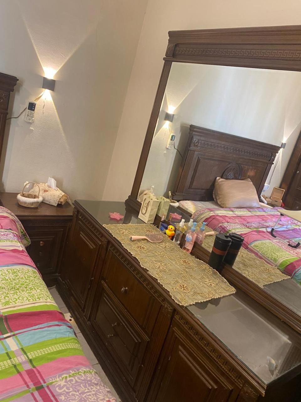 Females only Private bedroom stay with me Rehab city