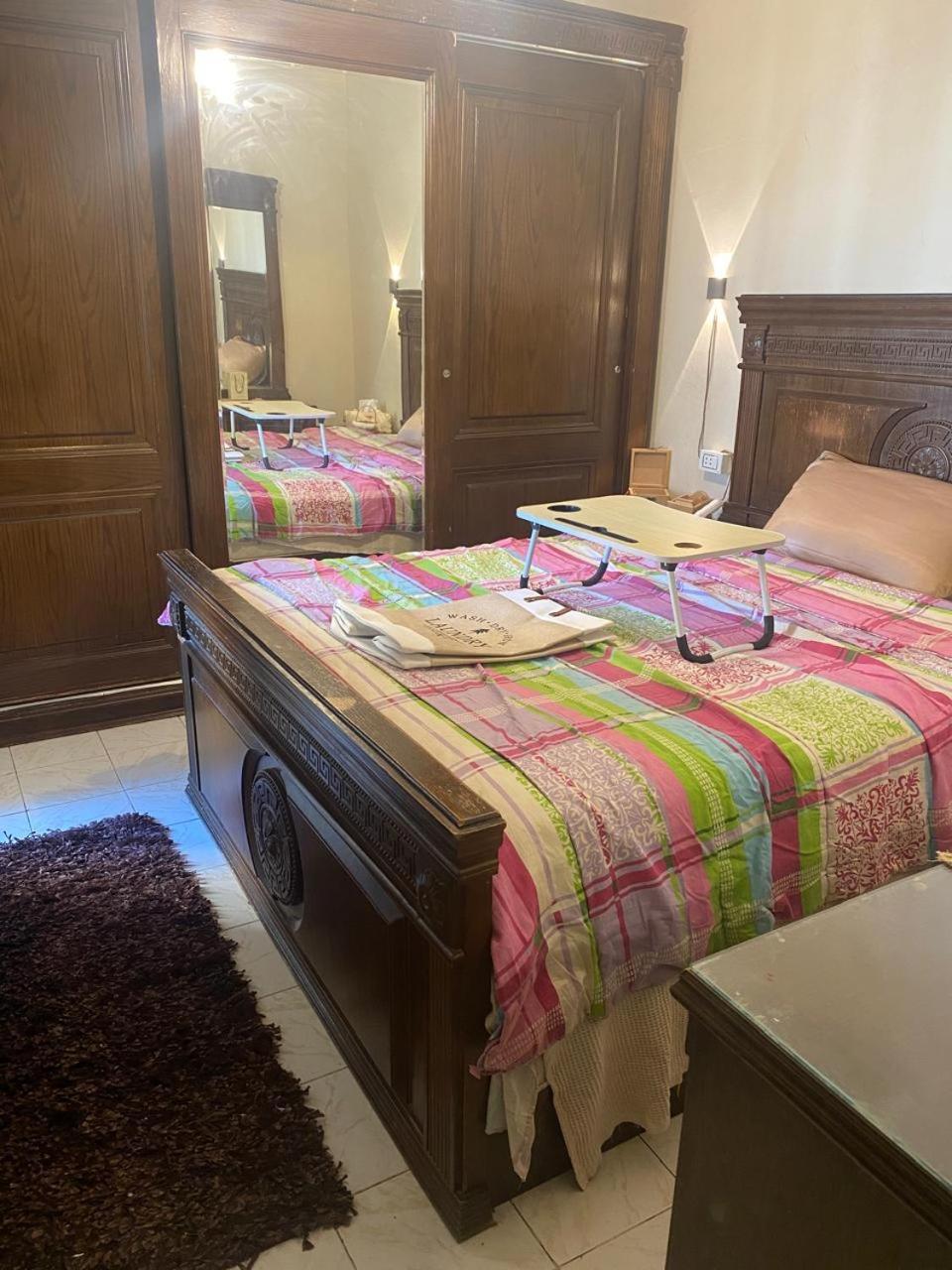 Females only Private bedroom stay with me Rehab city