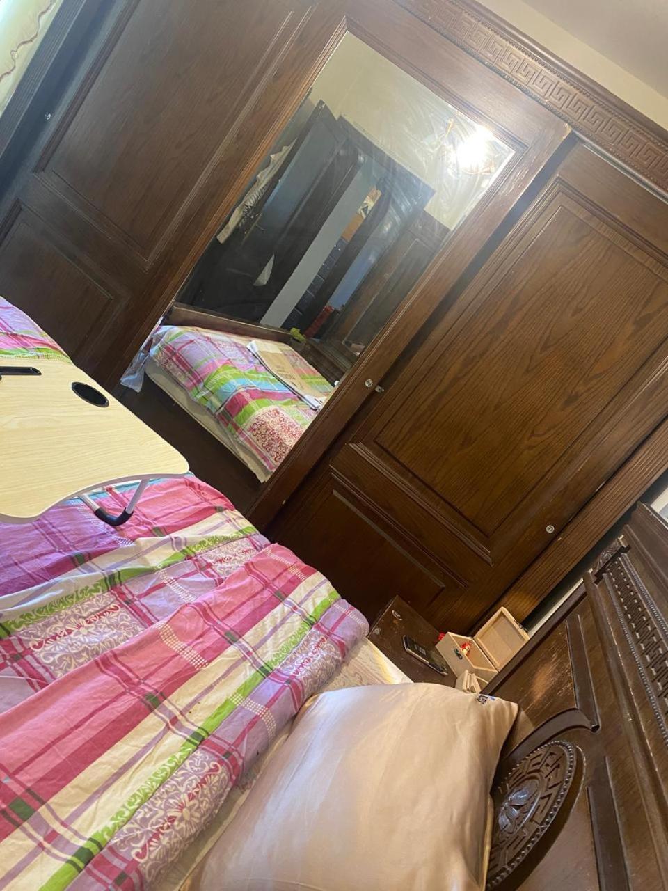 Females only Private bedroom stay with me Rehab city