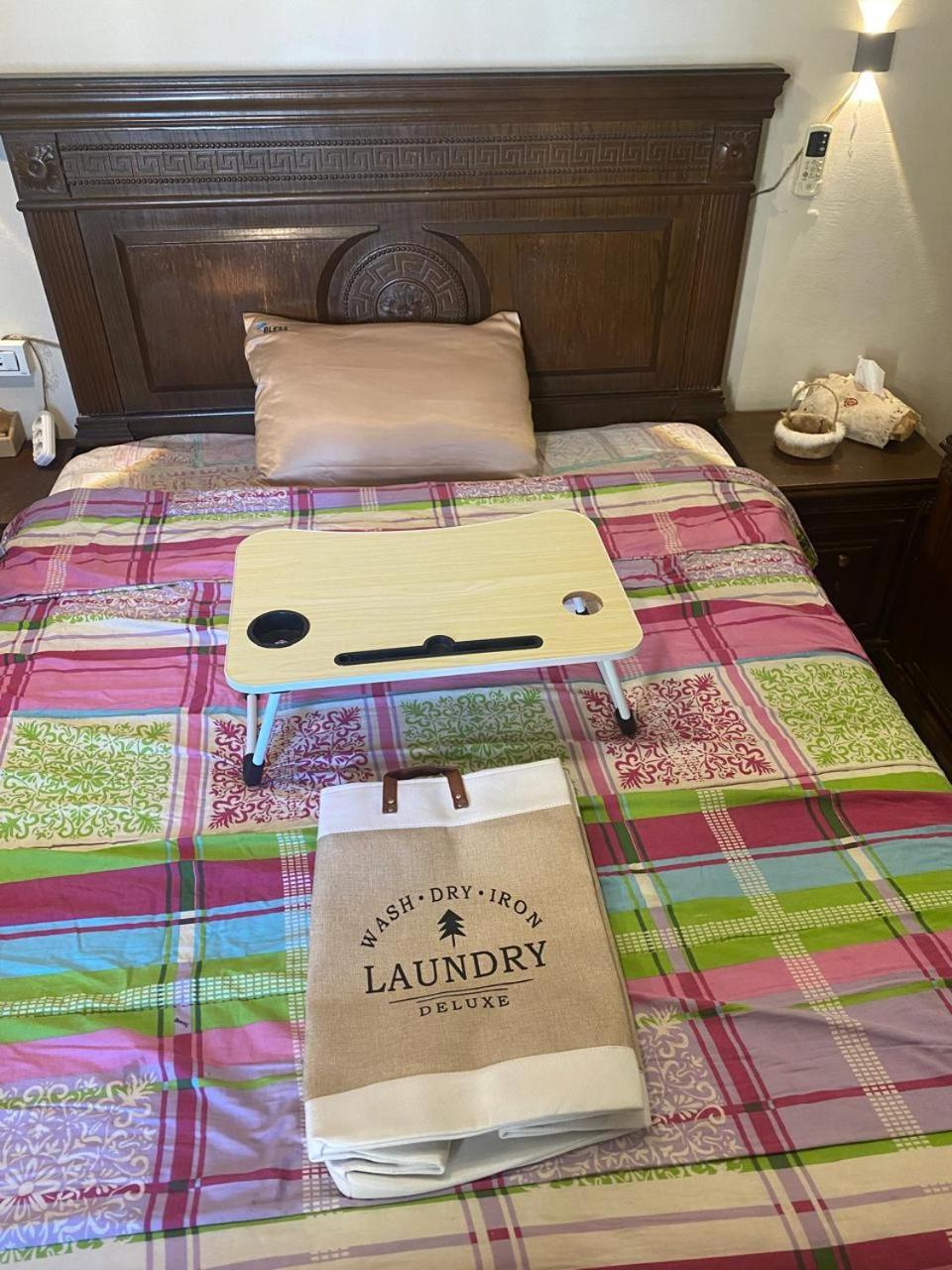 Females only Private bedroom stay with me Rehab city