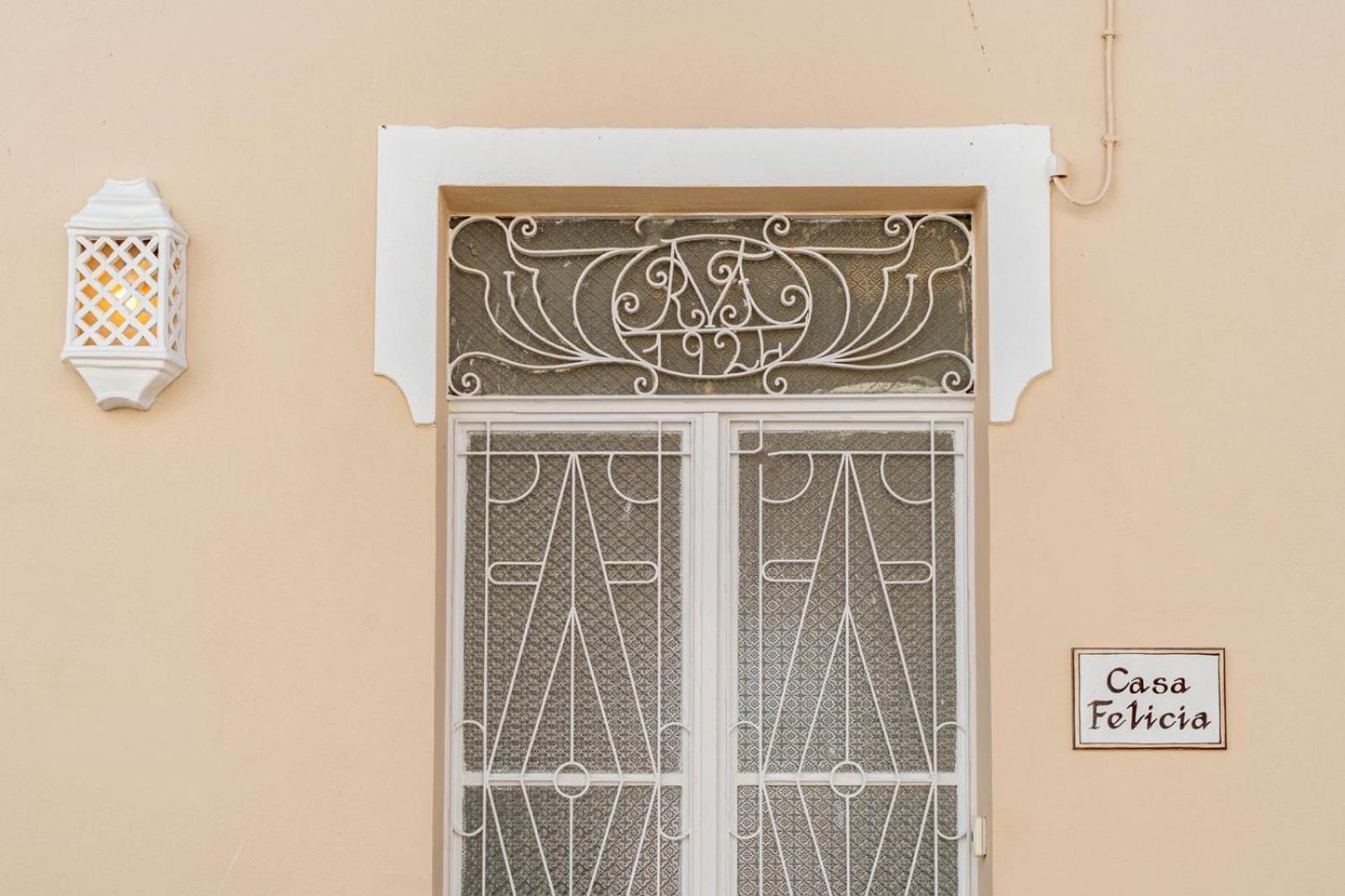 Guesthouse Casa Felicia view 2