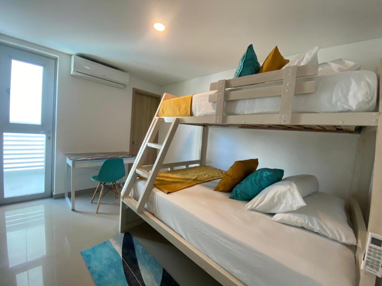 CARTAGENA 3BR WiFi AC pool Parking beach and sea alquileraptocartagena