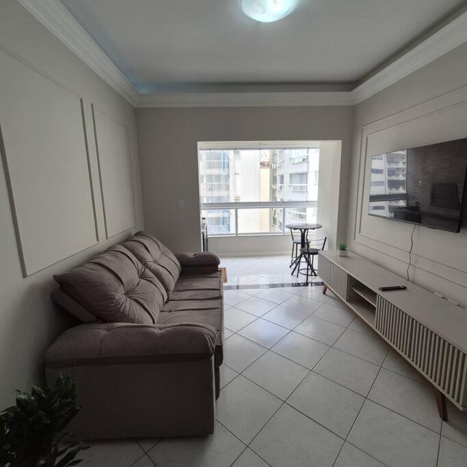 Apartamento Balneário Camboriú, Pé na Areia !