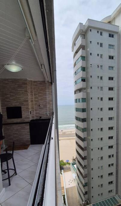 Apartamento Balneário Camboriú, Pé na Areia !