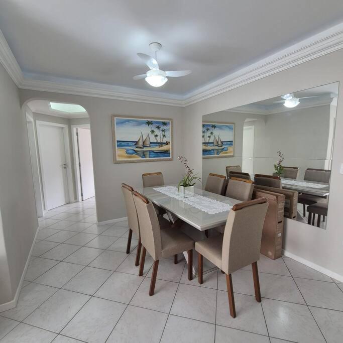 Apartamento Balneário Camboriú, Pé na Areia !