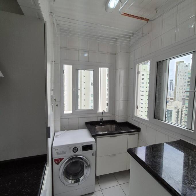 Apartamento Balneário Camboriú, Pé na Areia !