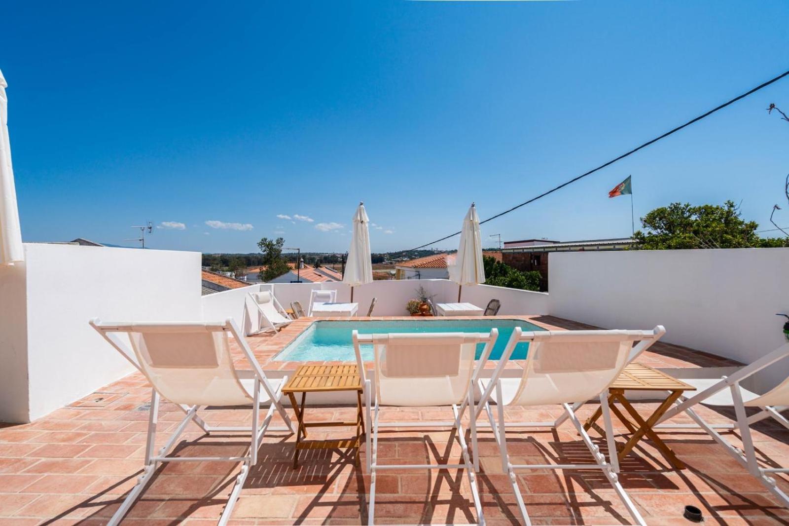 Guesthouse Casa Felicia view 3