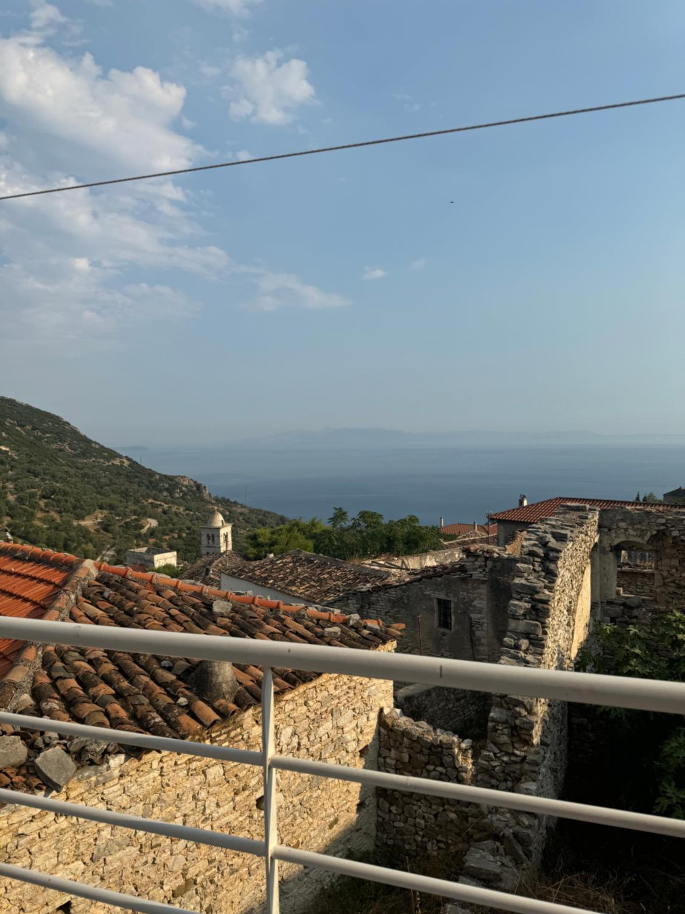 Vila, Upper Qeparo