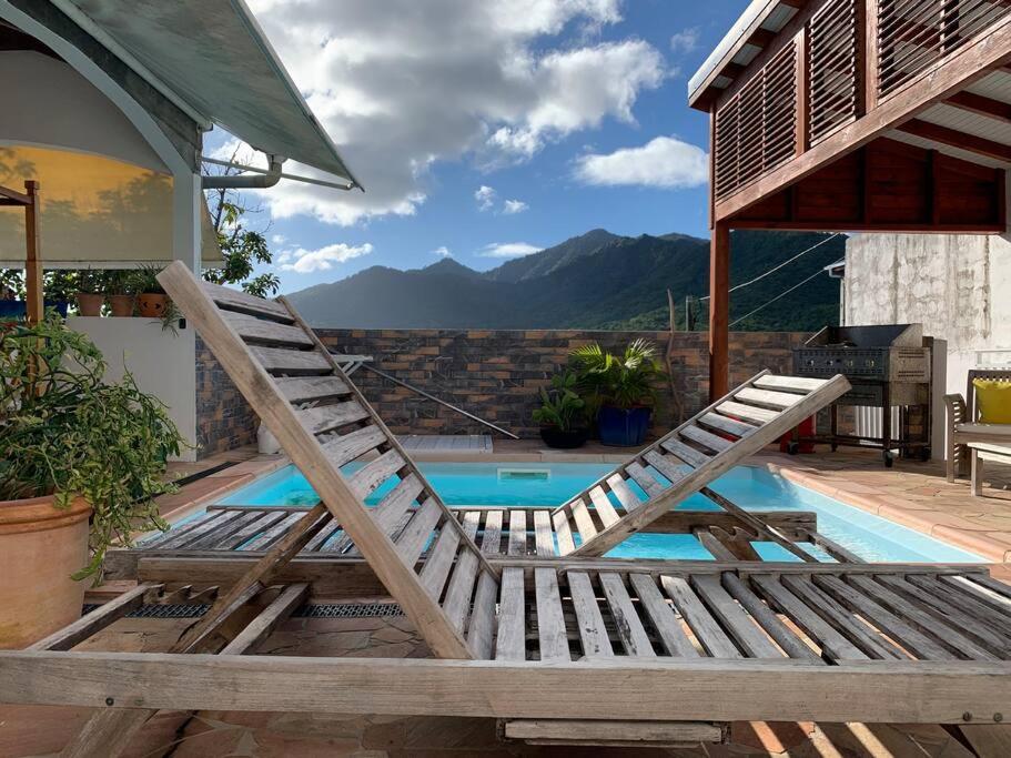 Face aux Saintes view 5