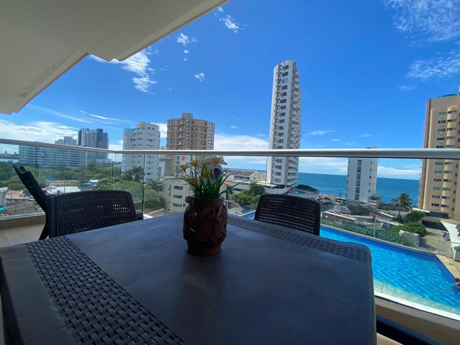 CARTAGENA 3BR WiFi AC pool Parking beach and sea alquileraptocartagena