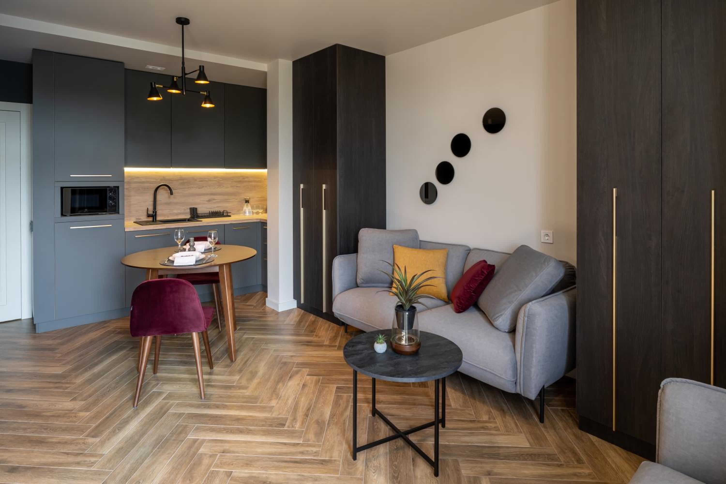 Ridge Apartments