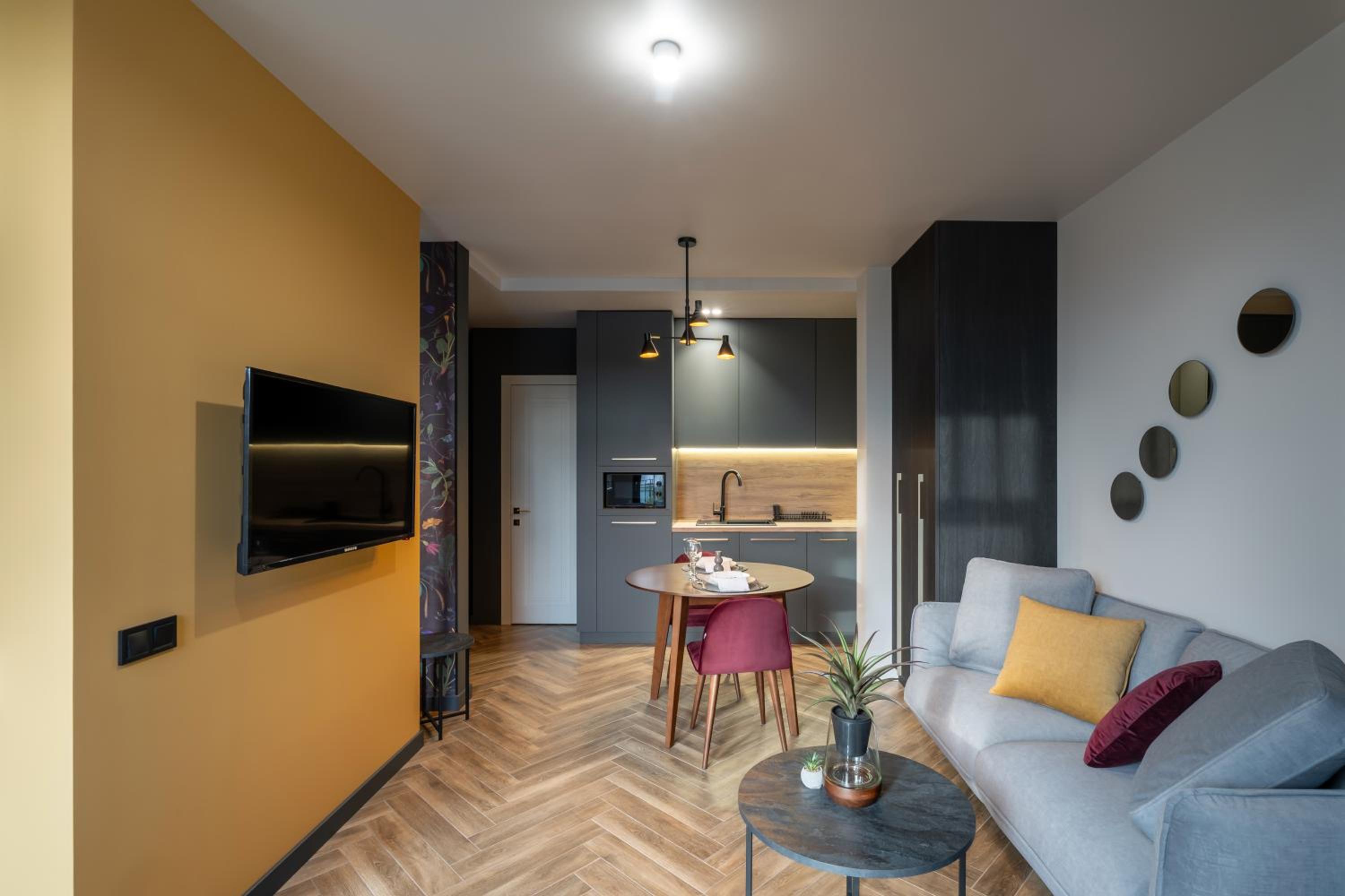 Ridge Apartments