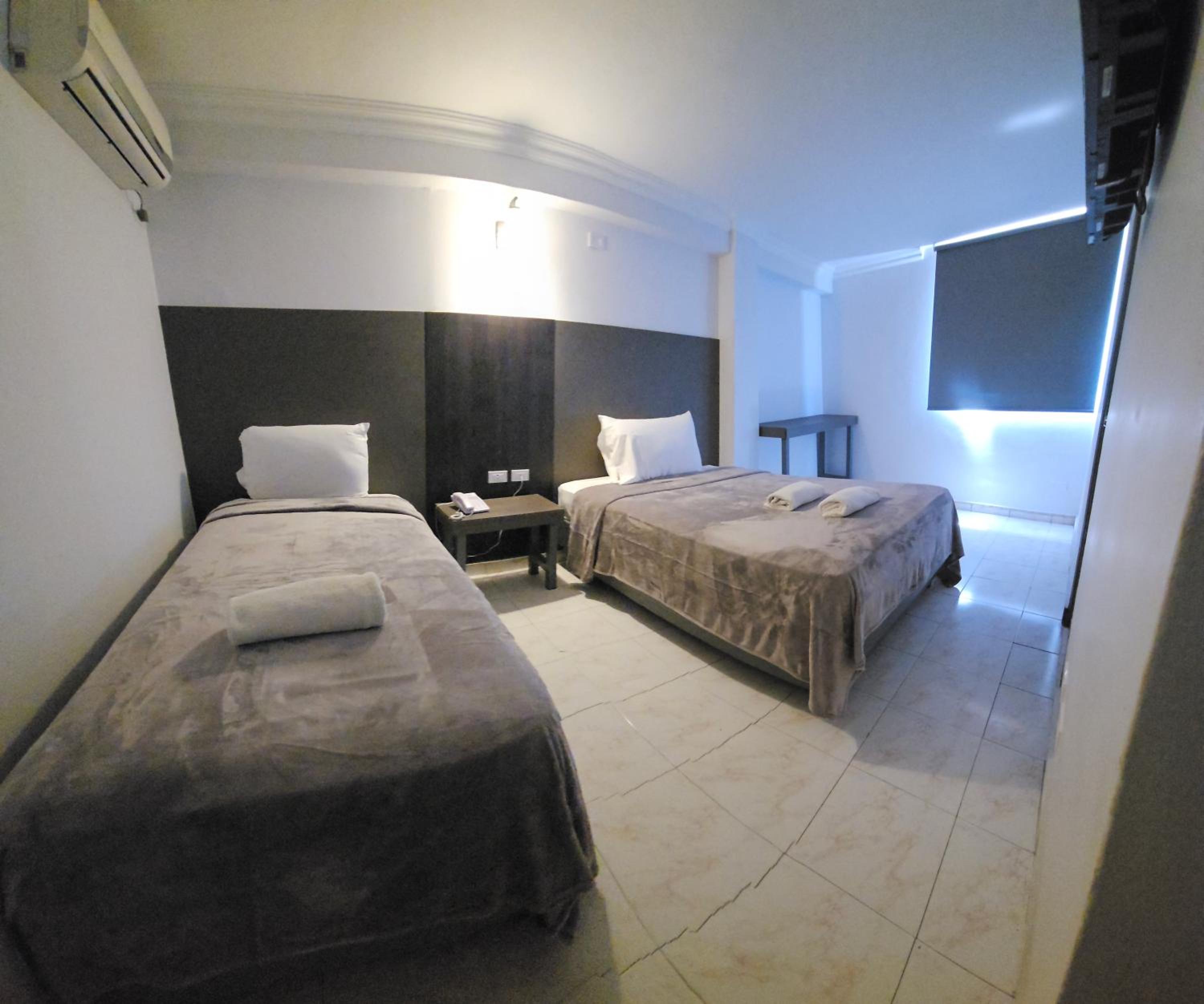 Hotel Montreal