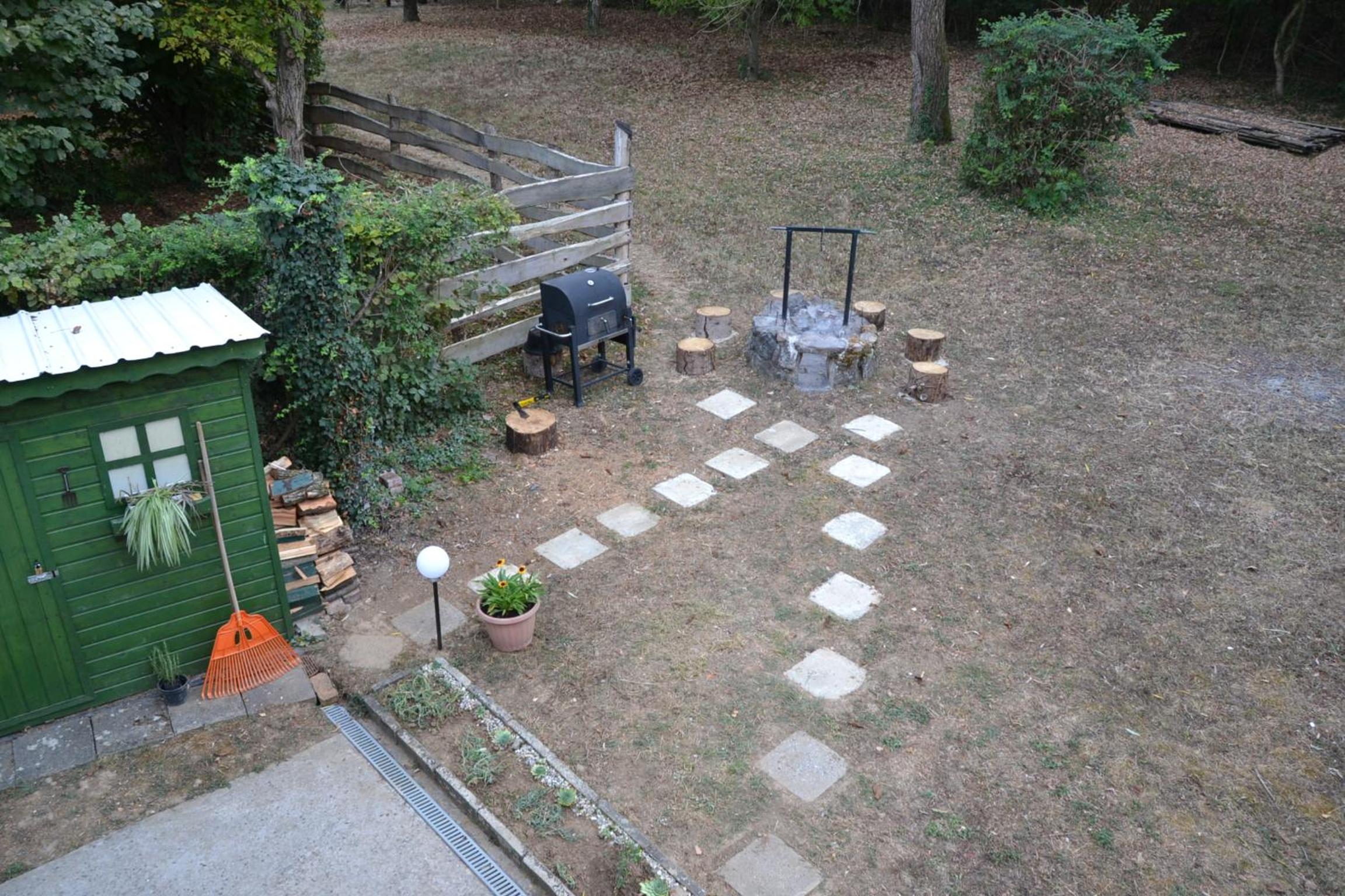 Photo 24