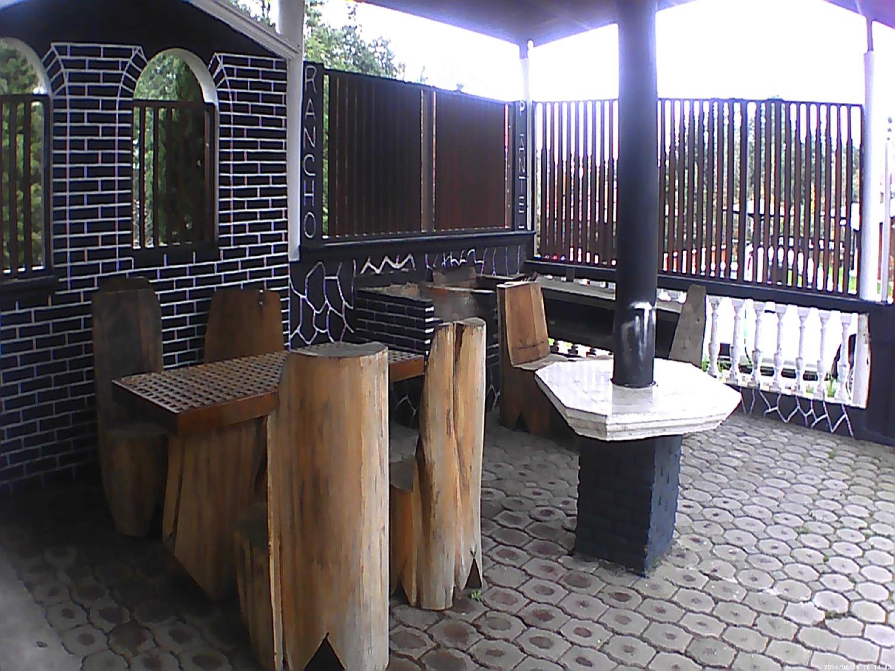 Photo 12