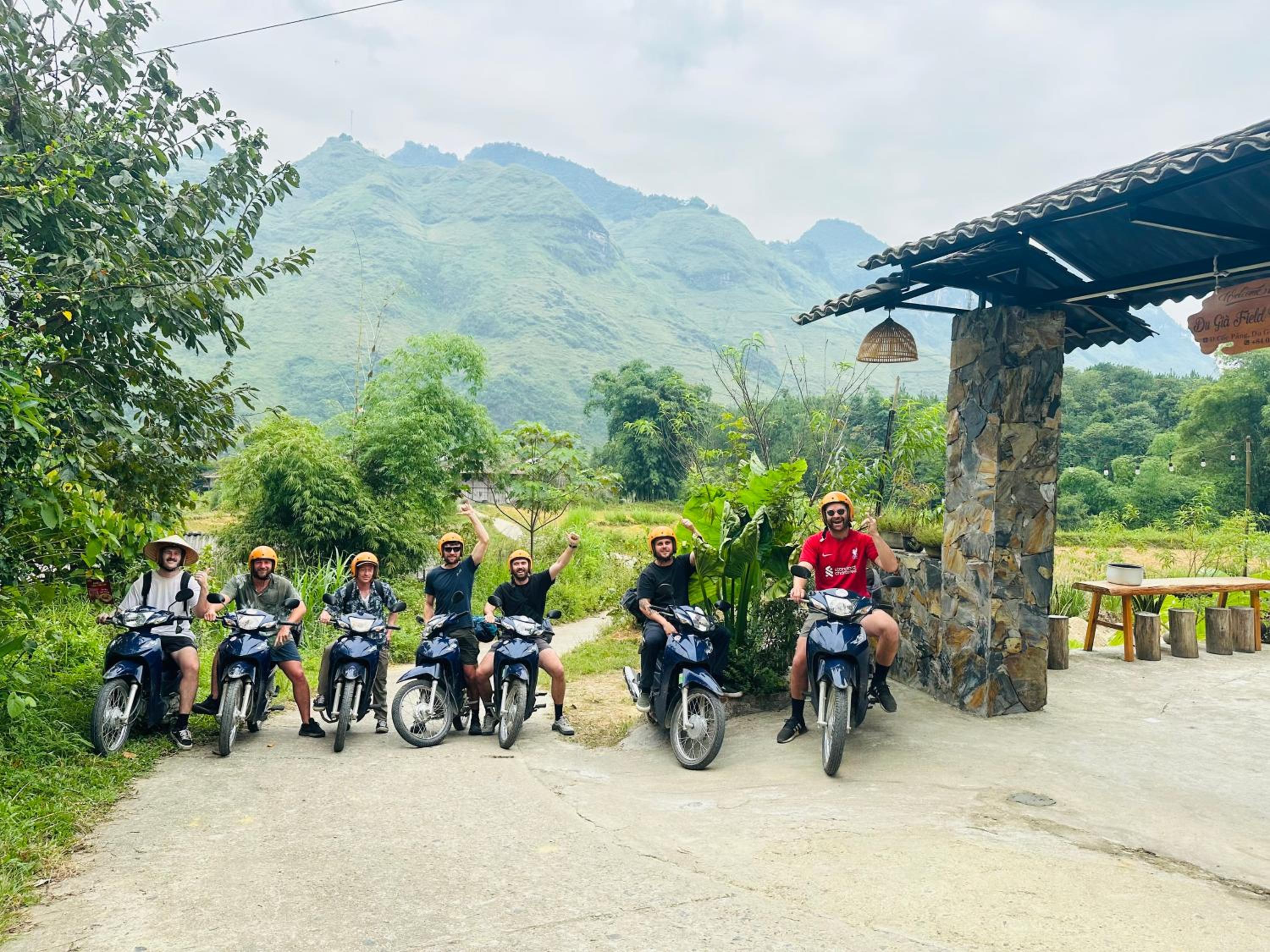 Du Gia Field View Homestay