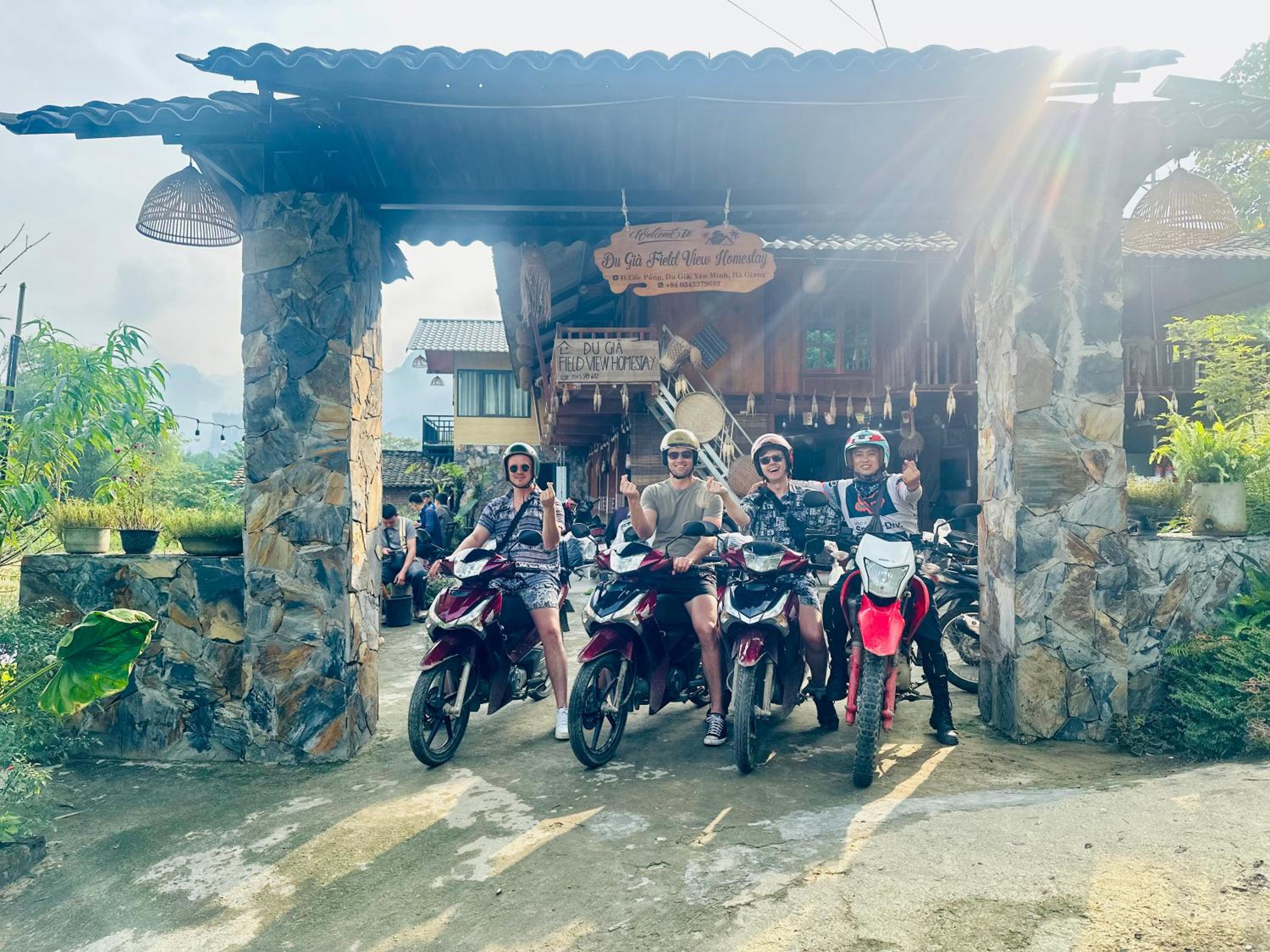Du Gia Field View Homestay