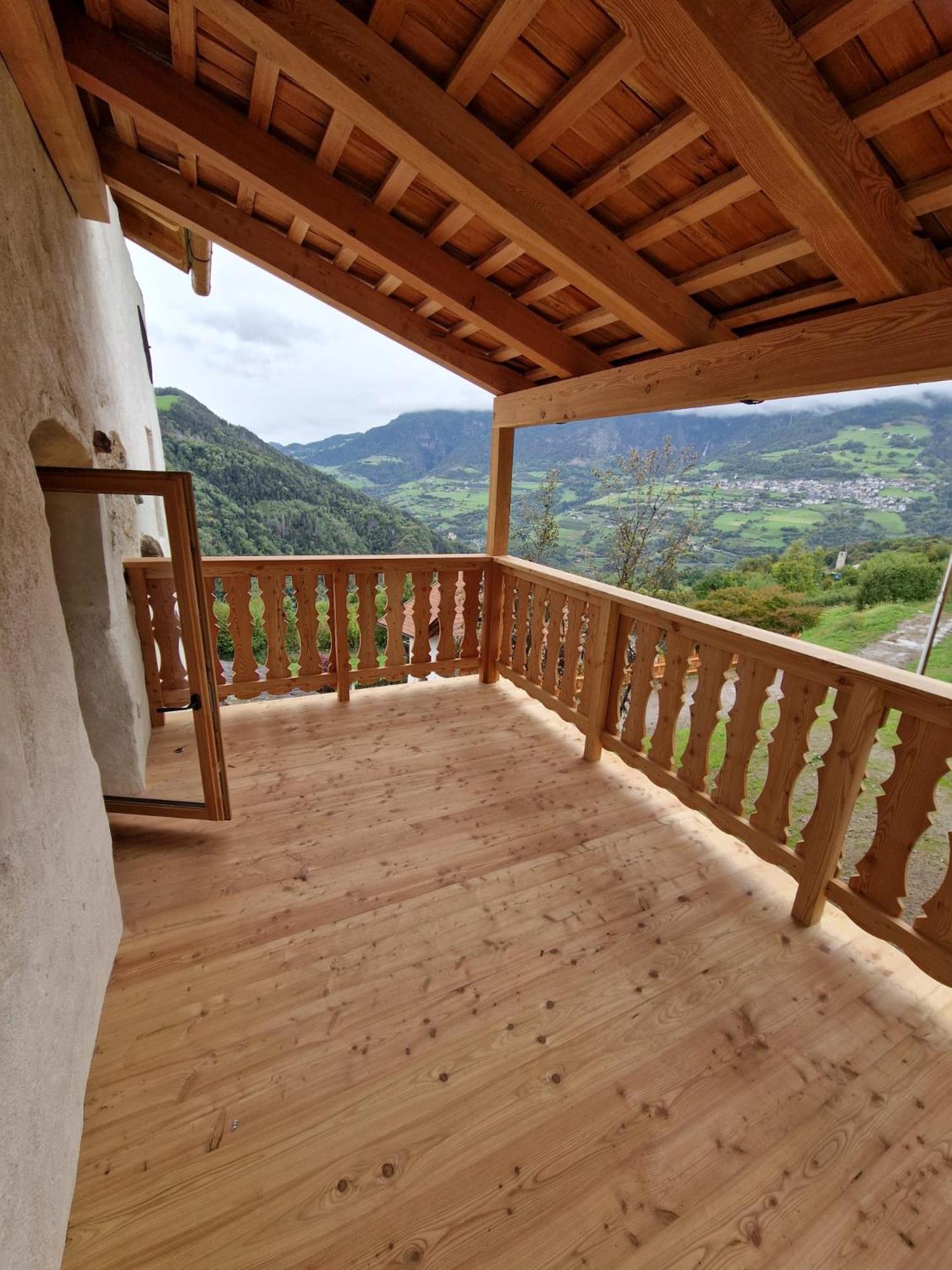 OBERBUCHFELDER historic farmhouse