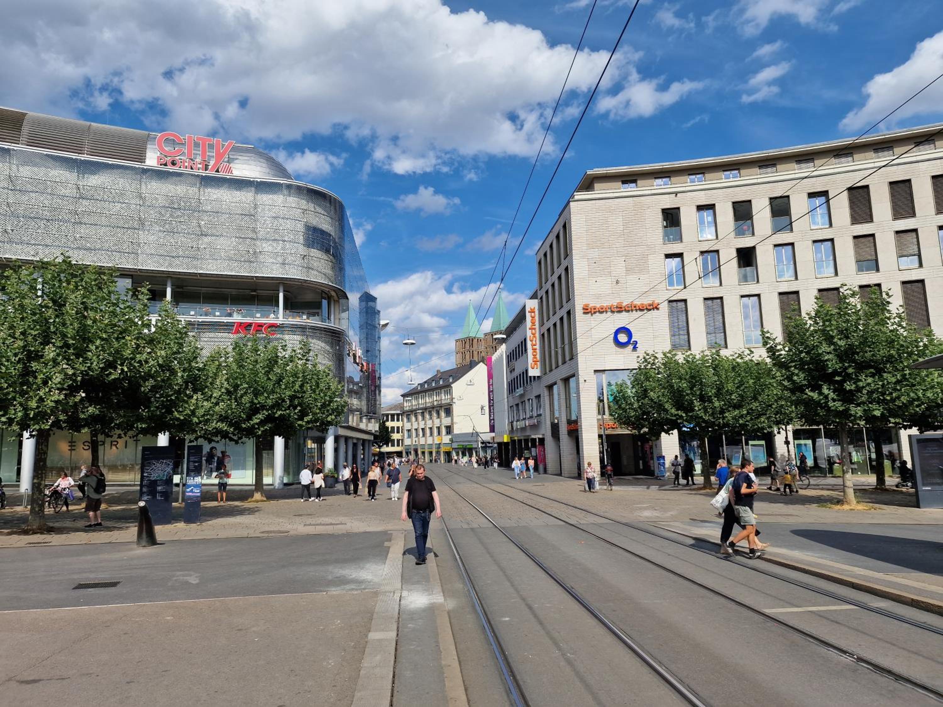 Exklusives und helles Erdgeschoss-Apartment No 4 im Zentrum von Kassel, schnelles 1Gbit Internet, Geschirrspüler, Boxspringbetten