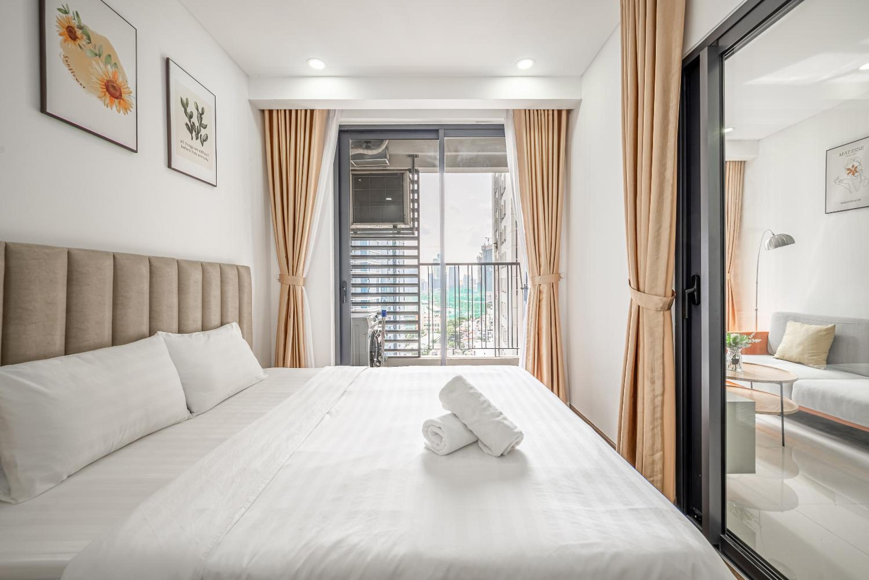 Opal tower saigon pearl