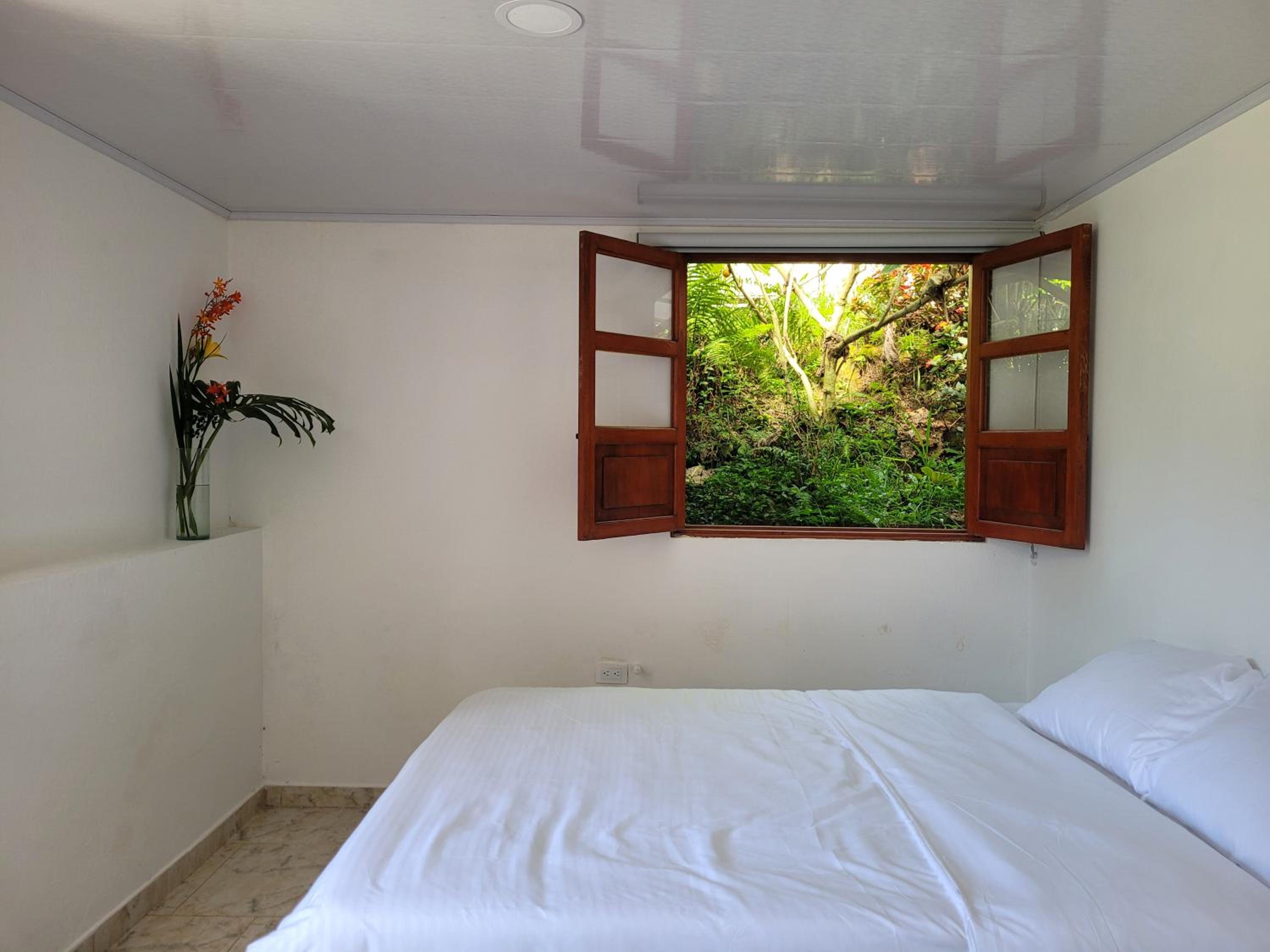 La Pascana Ecolodge APTO BARRANQUERO frente al parque Arví Entorno natural excepcional, reserva natural, áreas protegidas, conexión con la naturaleza y avi