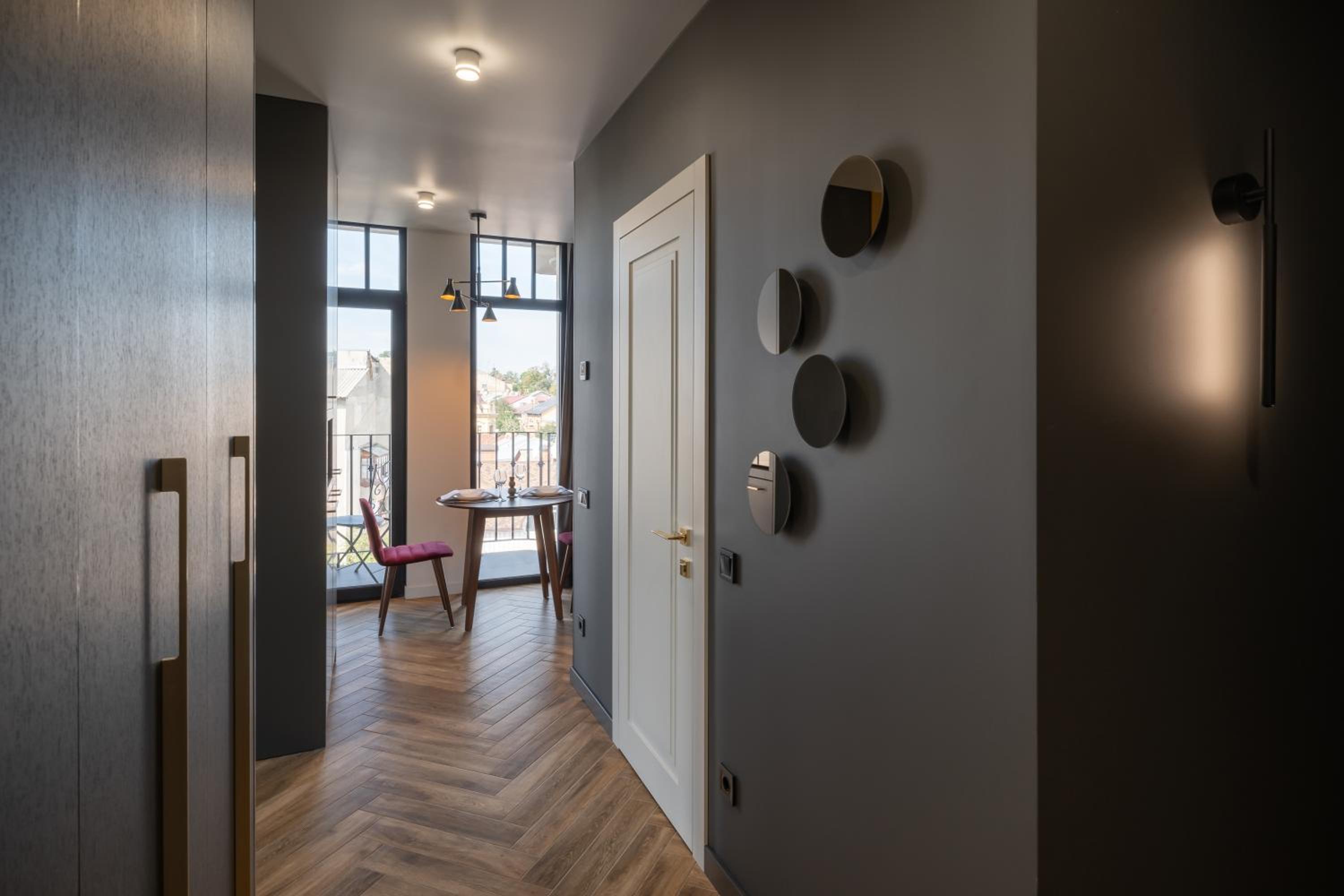 Ridge Apartments