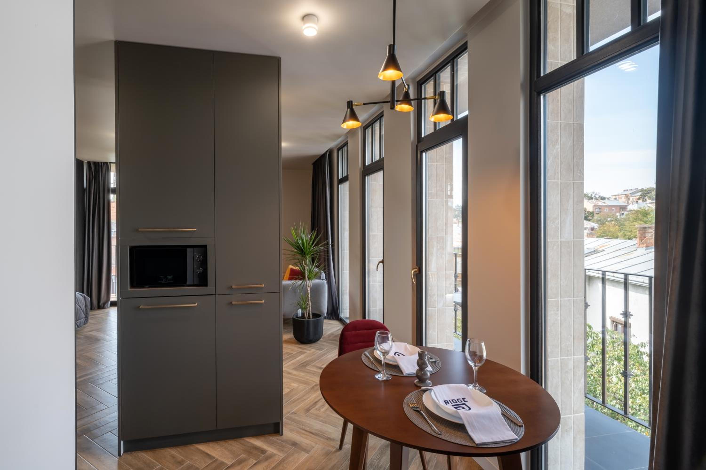 Ridge Apartments