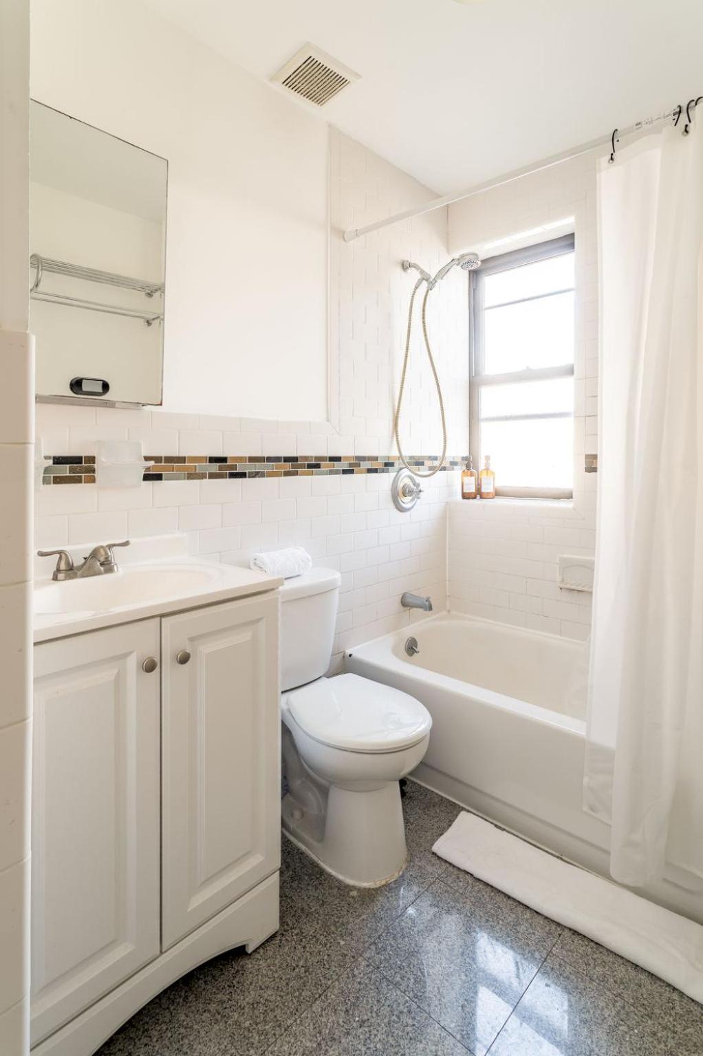 Chic 3BD 1Bath Space Close to East River Walk