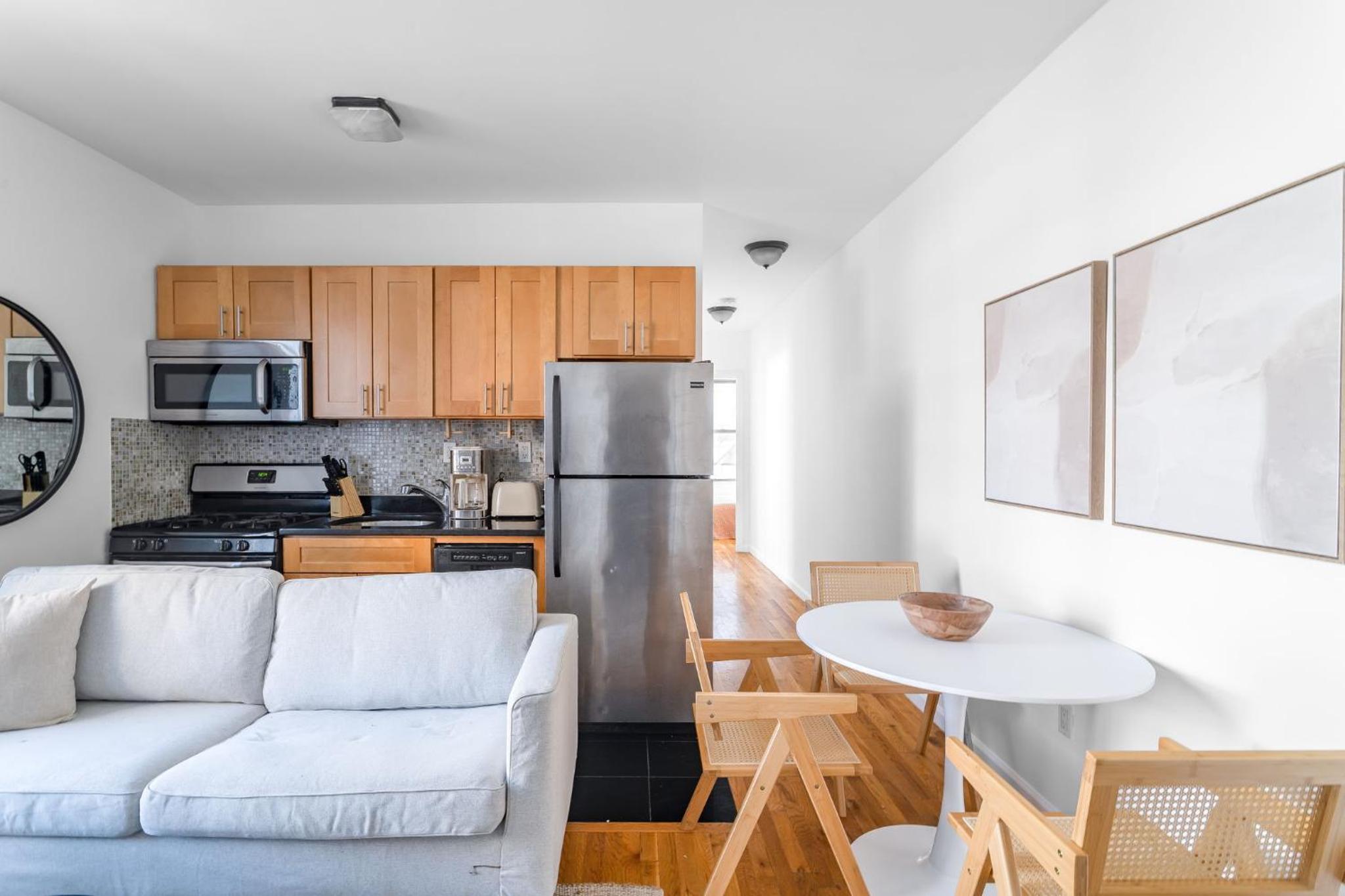 Chic 3BD 1Bath Space Close to East River Walk
