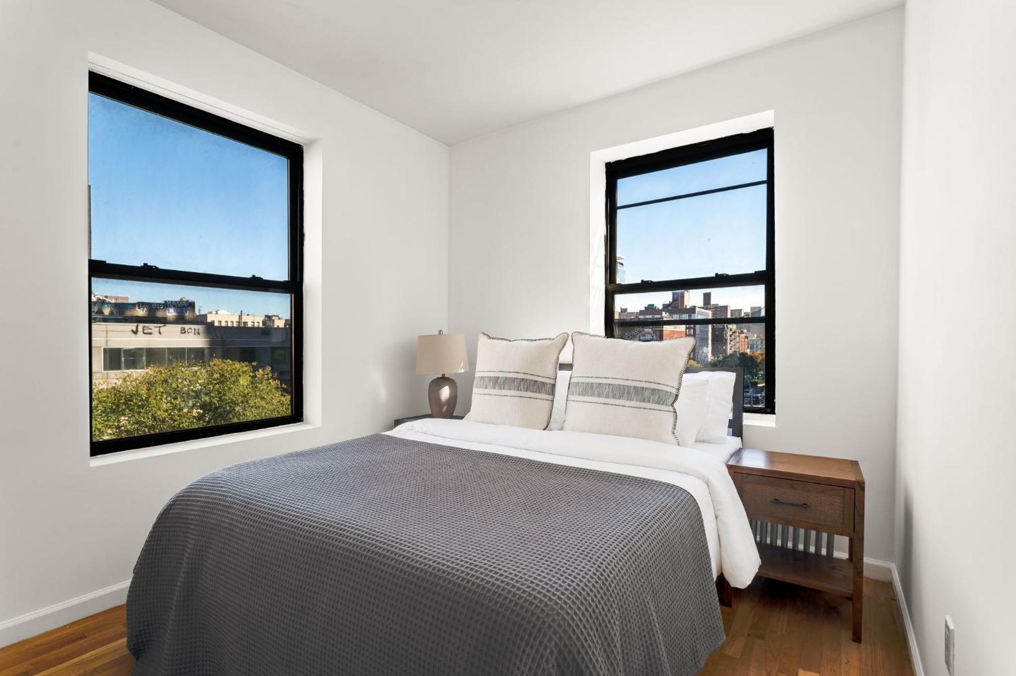 Chic 3BD 1Bath Space Close to East River Walk
