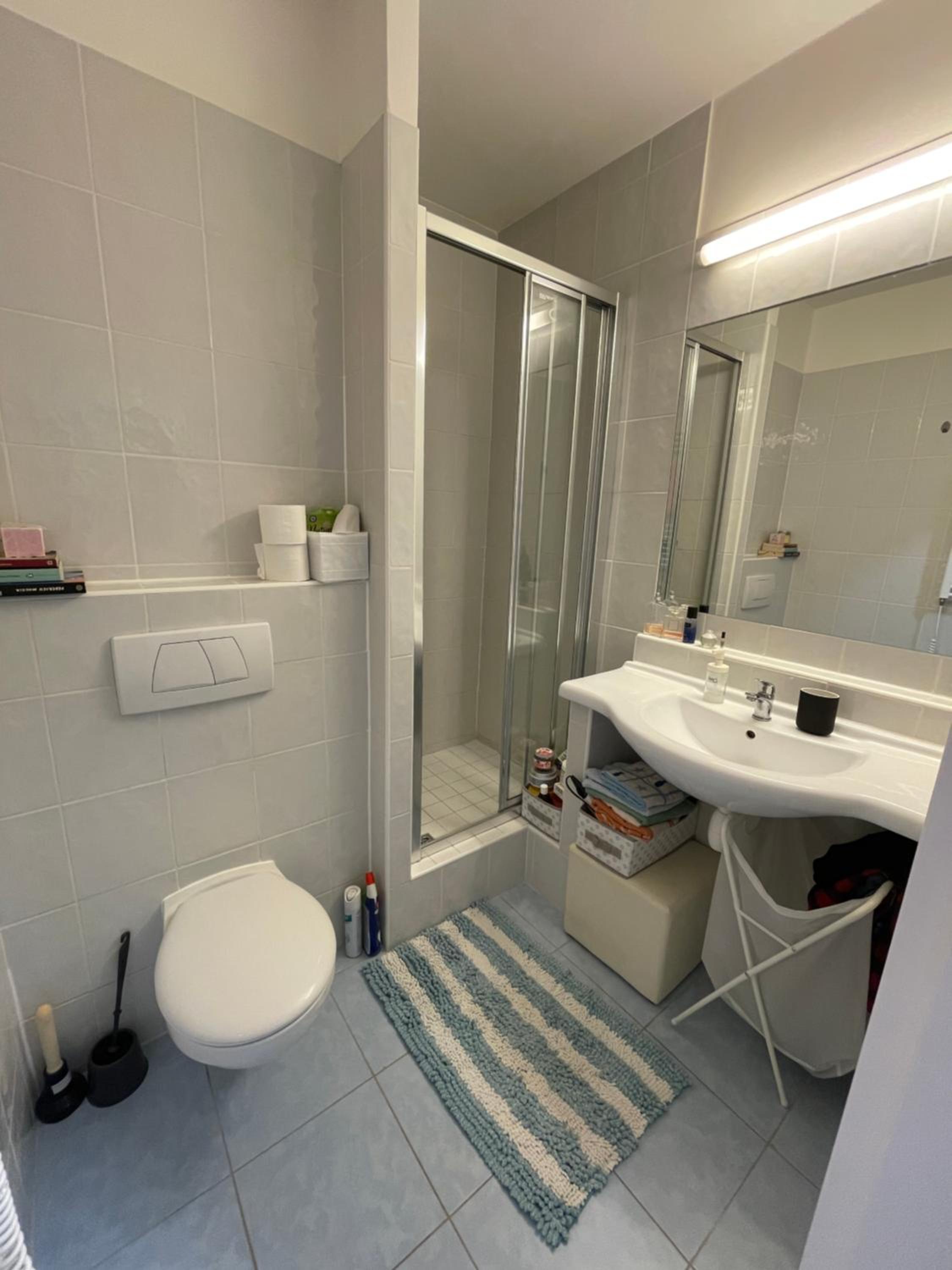 Friendly small flat for nomads