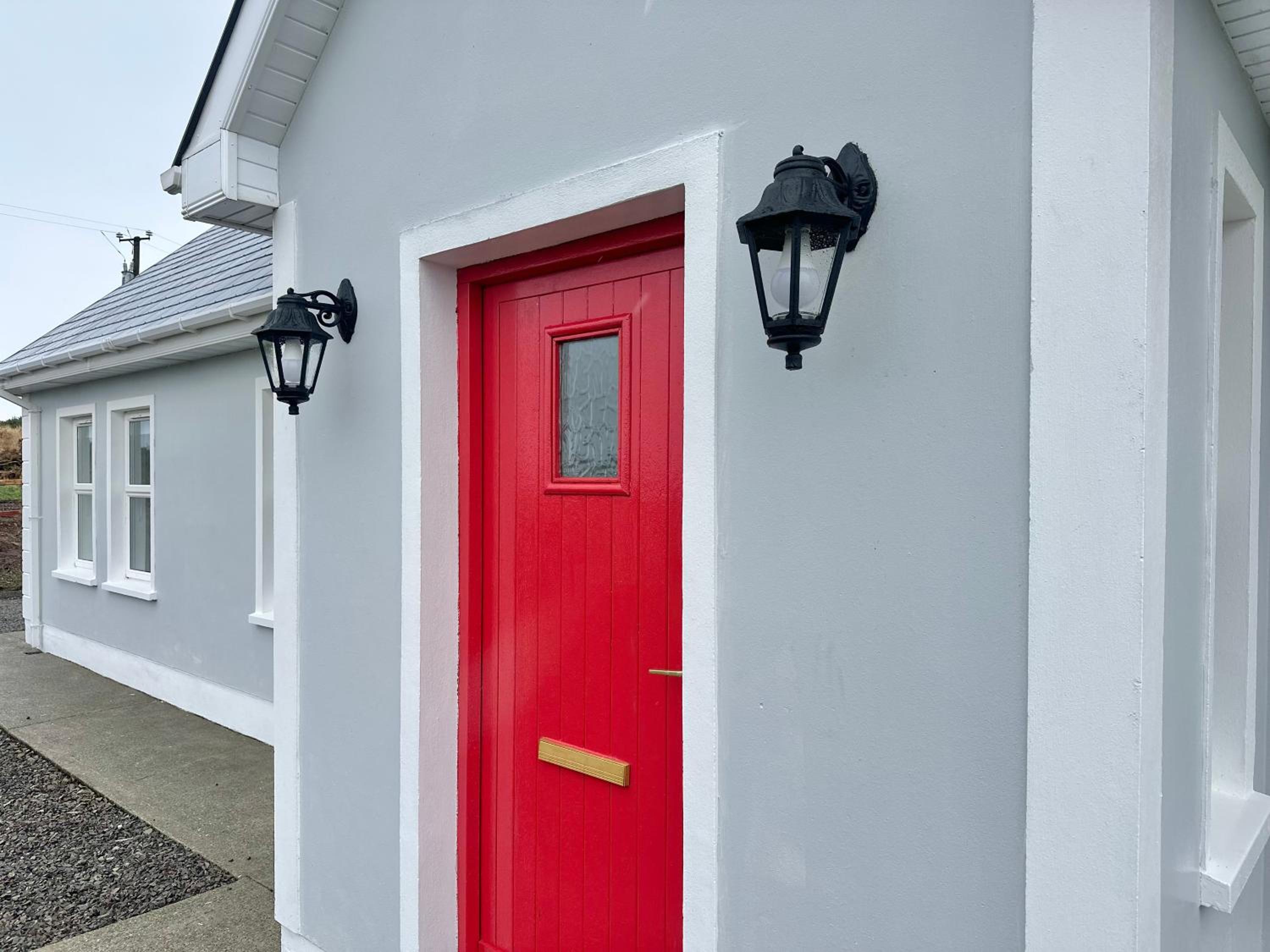 Relax in Spacious Style with Stunning Views- Drim Cottage view 3