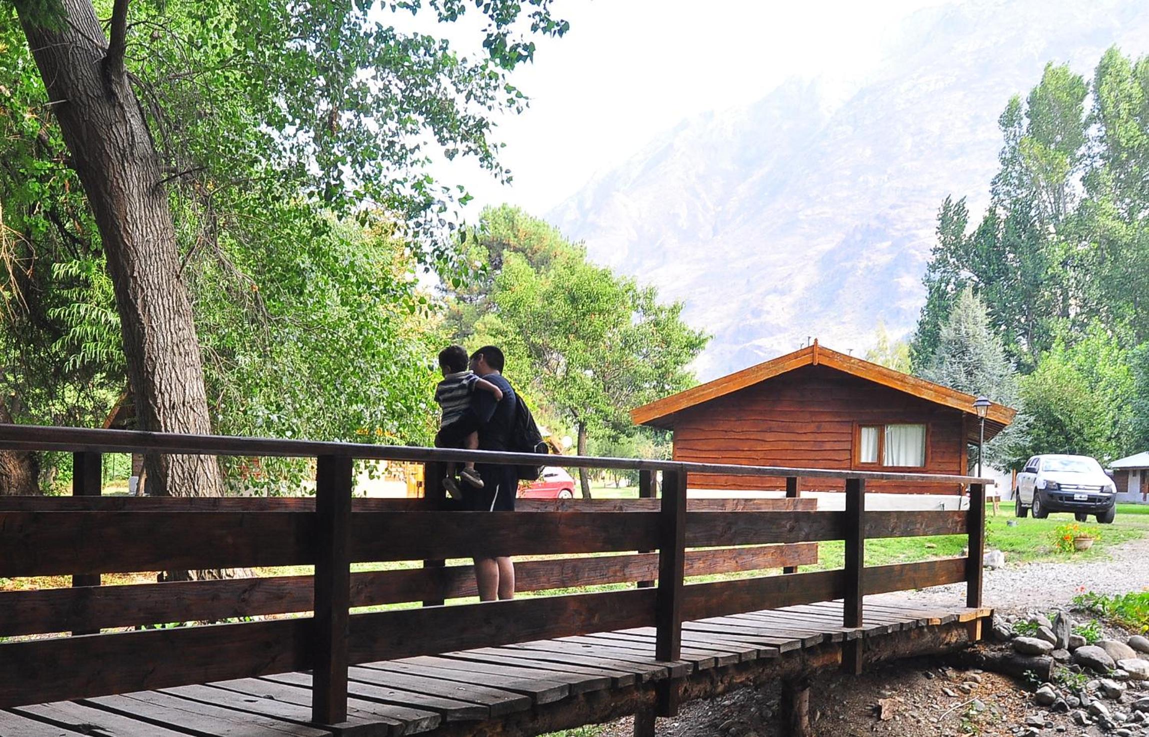 Cabañas y Hosteria Aldea Los Huemules