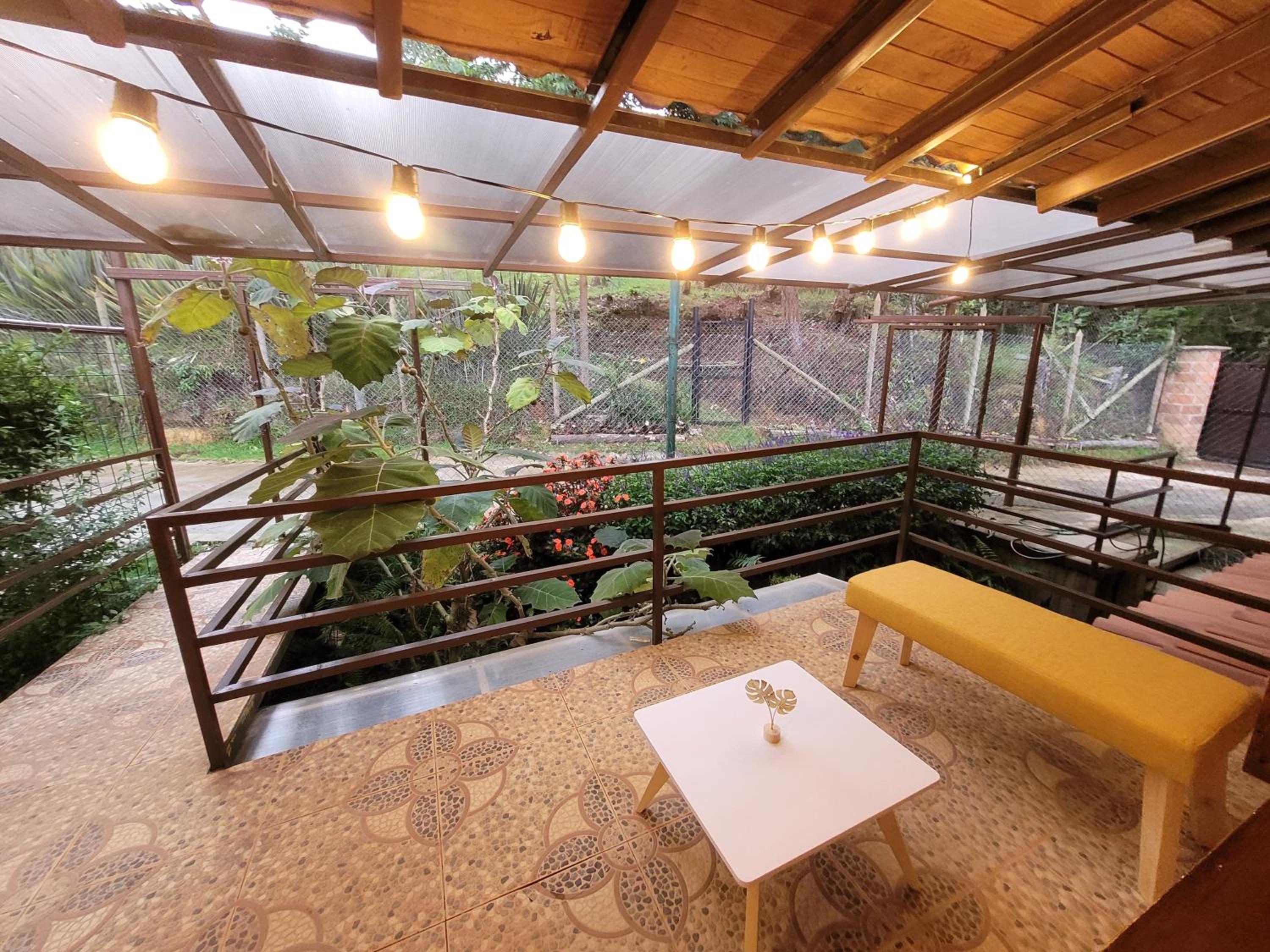 La Pascana Ecolodge frente al parque Arví Entorno natural excepcional, reserva natural, áreas protegidas, conexión con la naturaleza y avistamiento de aves