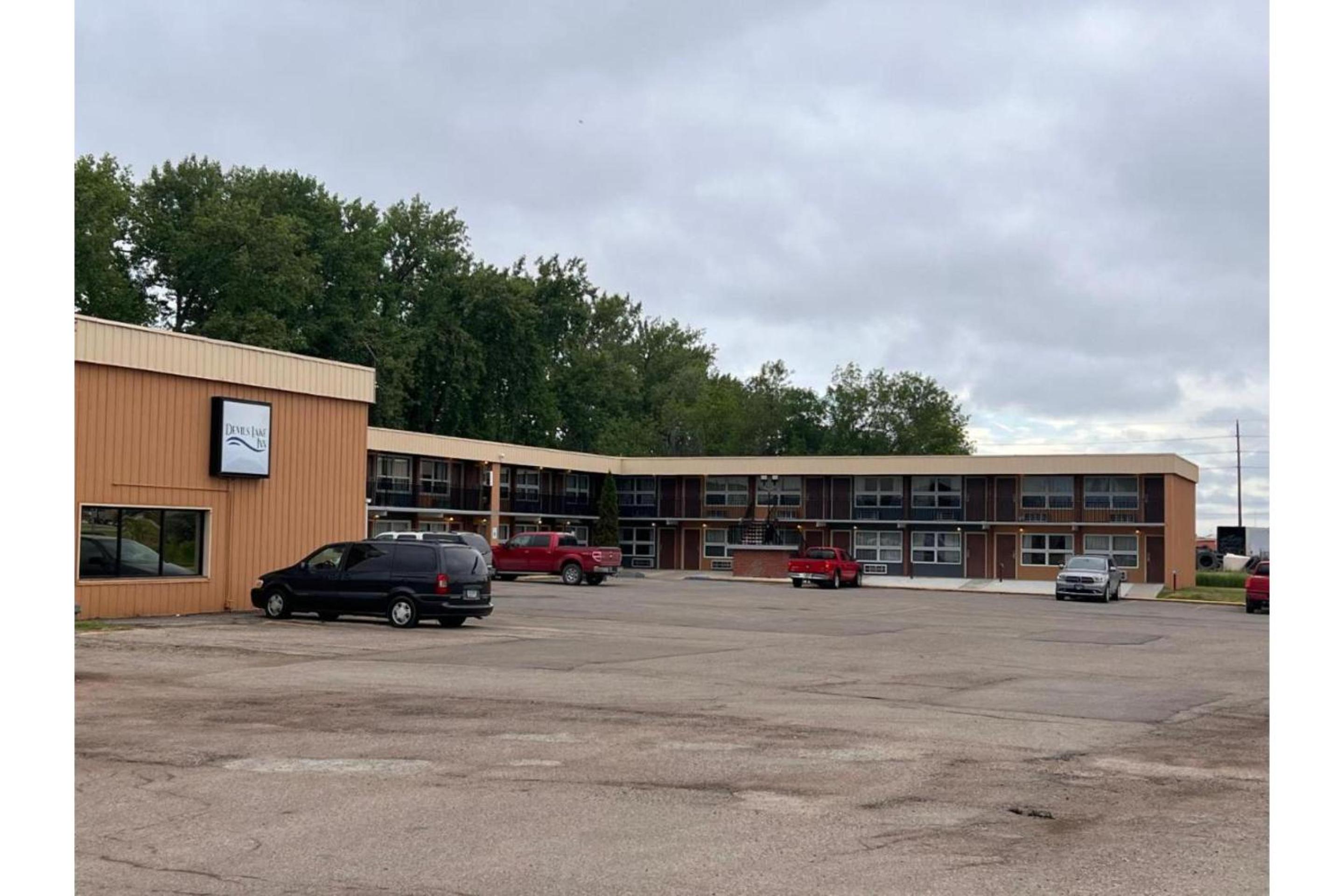 Devils Lake Inn By OYO Near Devils Lake Regional Airport view 5
