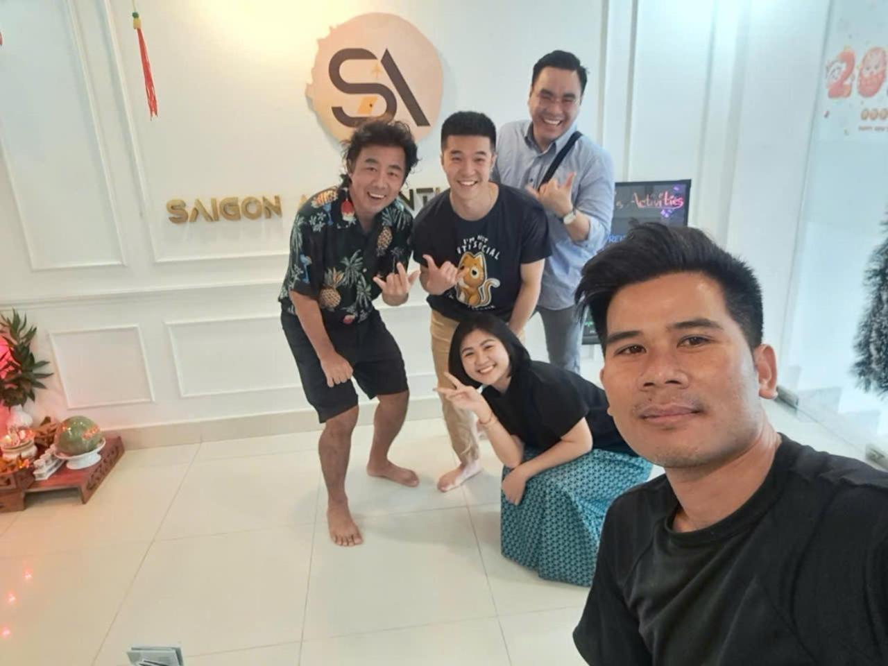 Saigon Authentic Hostel - Local Vibes, City Tours, Cooking Dinner, Evening Streetfood, Free Menu Breakfast, Gym & Rooftop