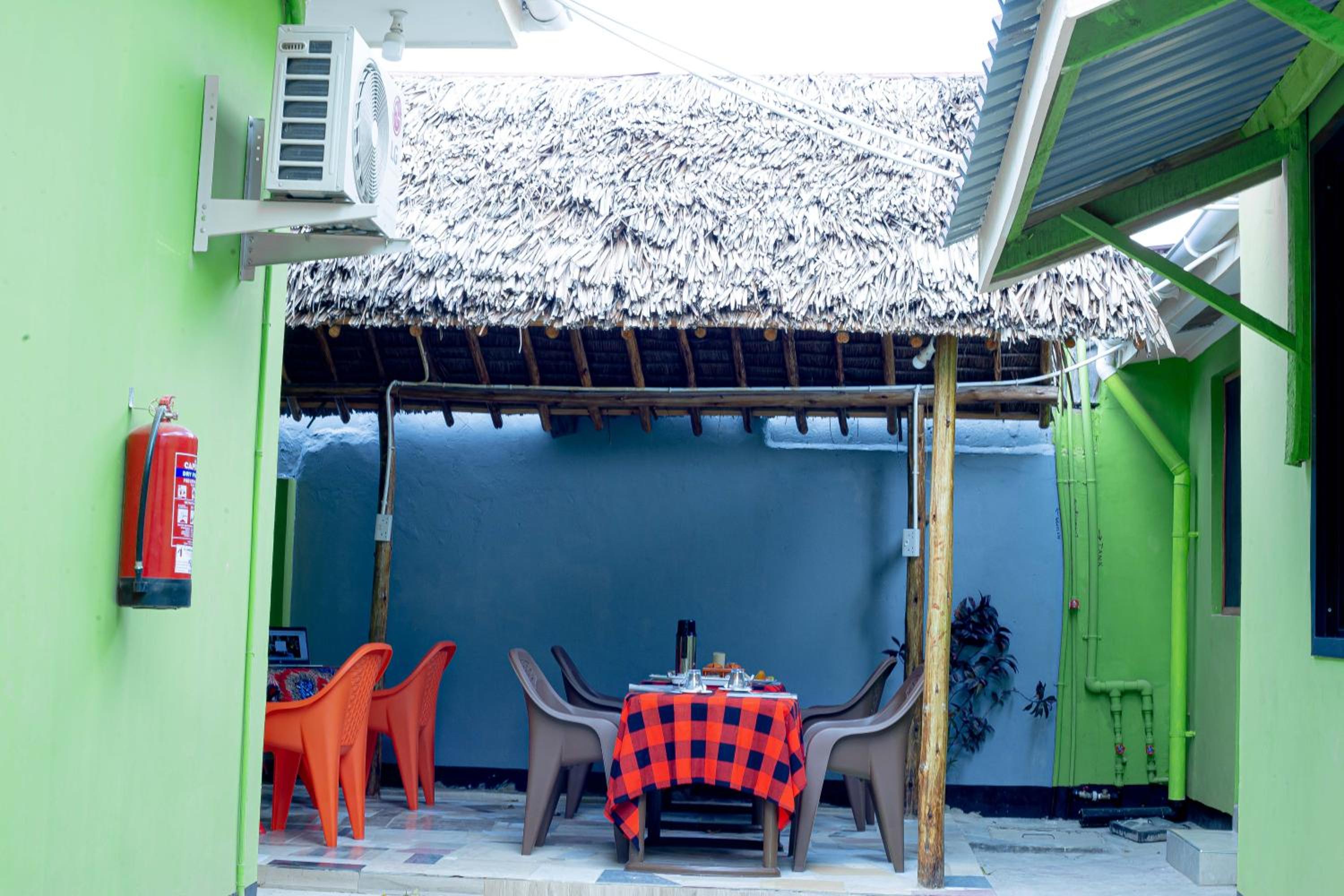 L&j modern backpackers BnB