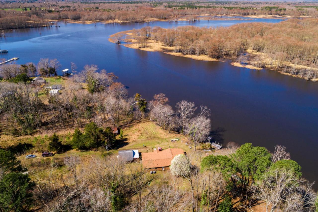 River Nirvana - River front property - Deep water boat dock - Property Image 20