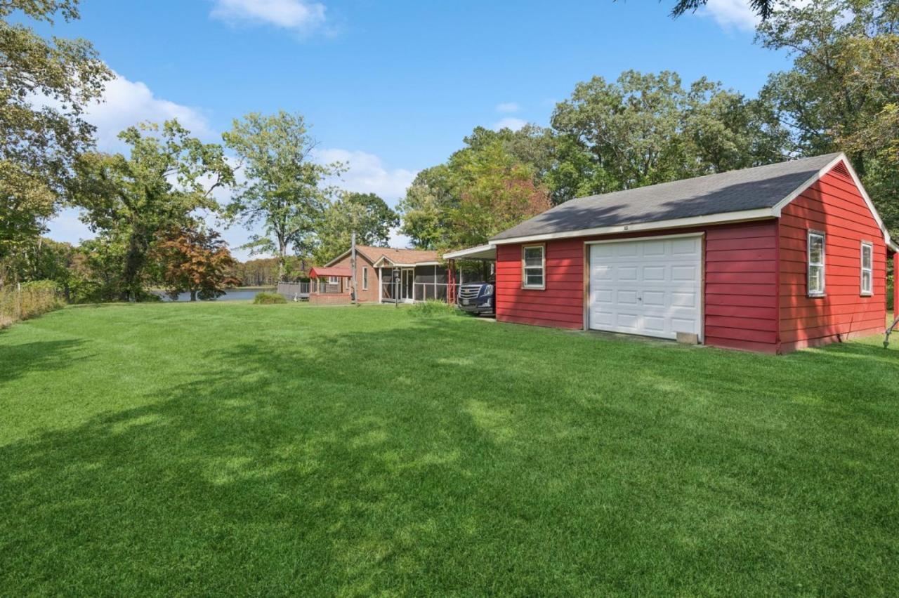 River Nirvana - River front property - Deep water boat dock - Property Image 24